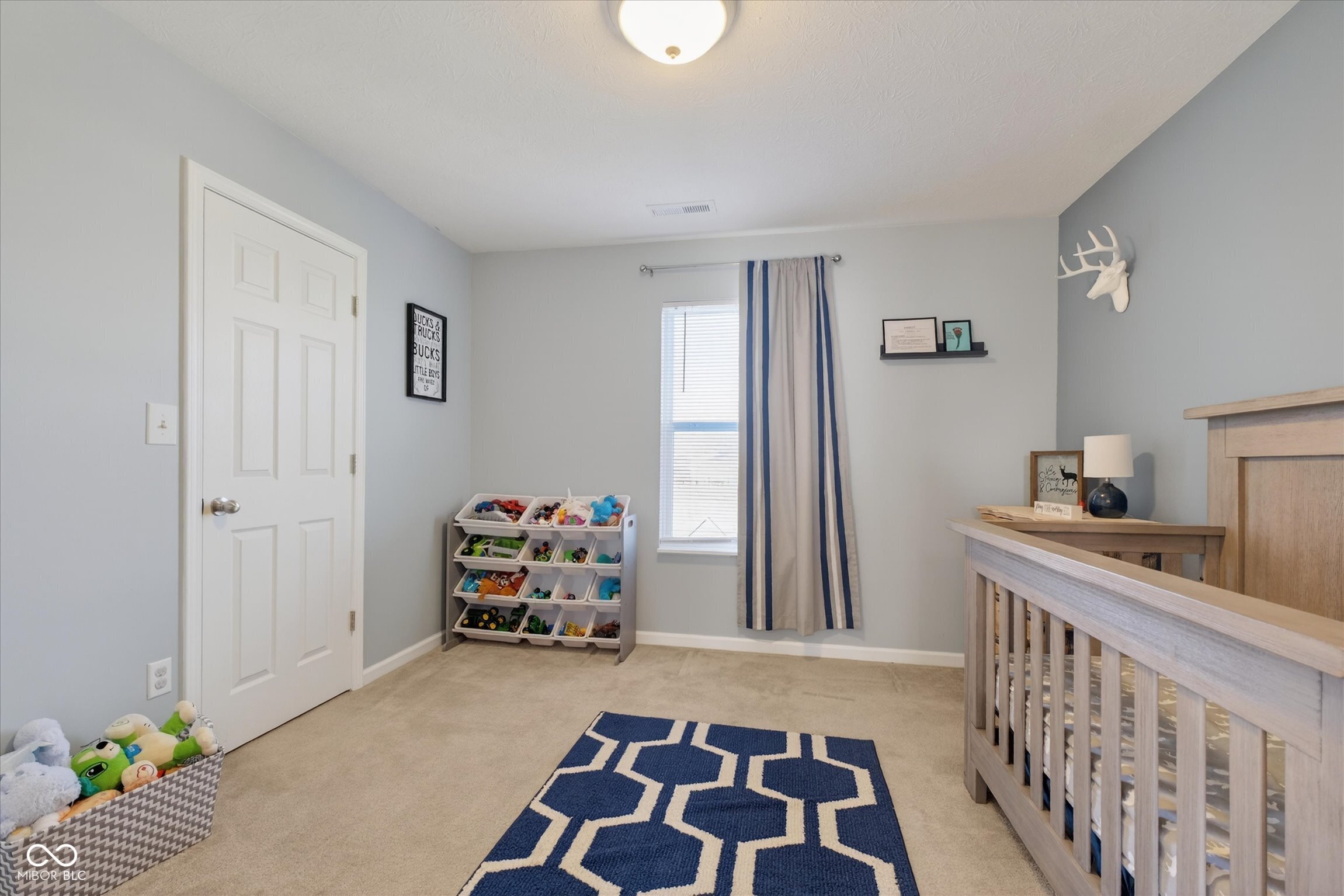 4742 Deacon Lane