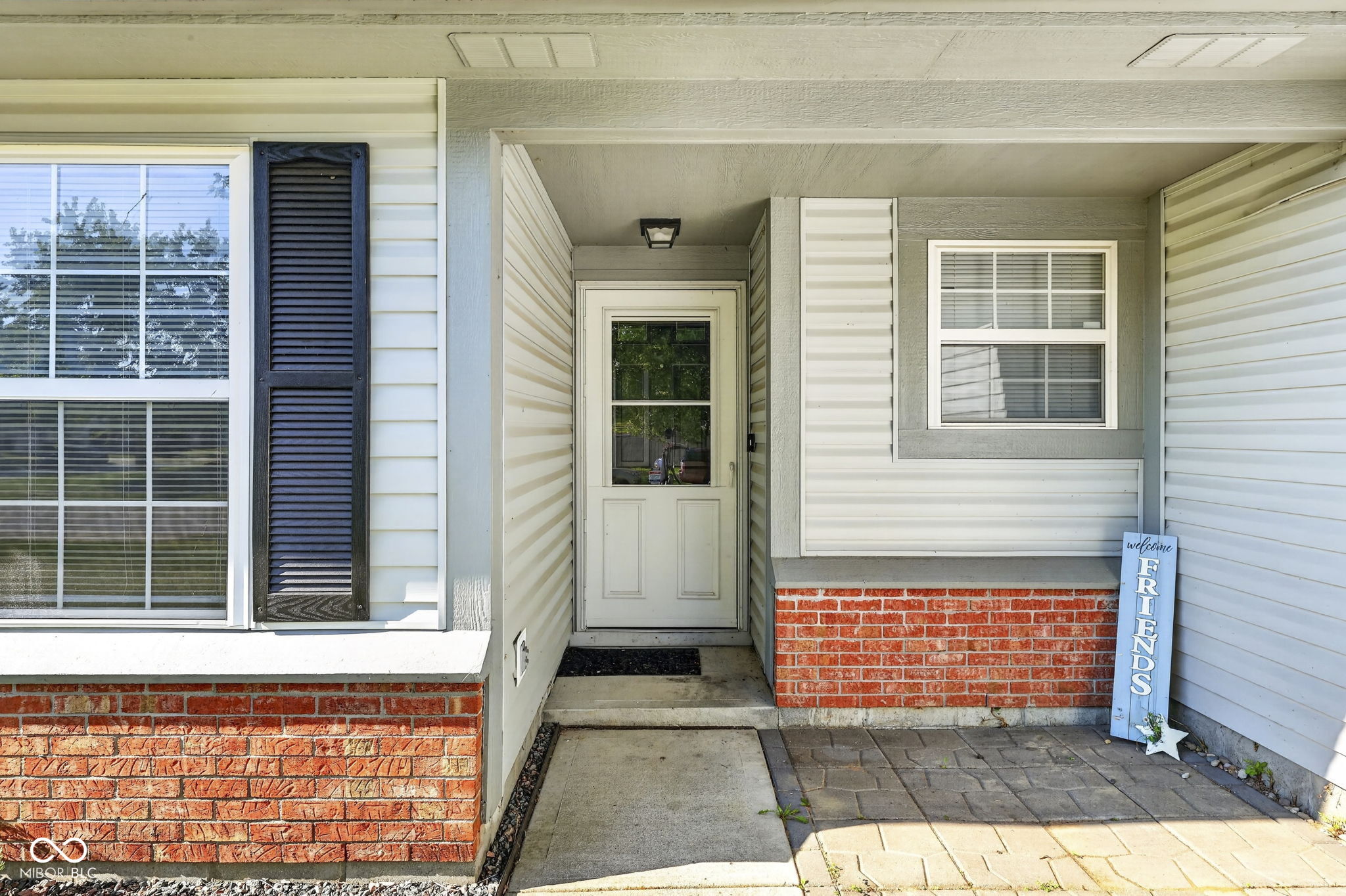 6136 Rocky River Drive