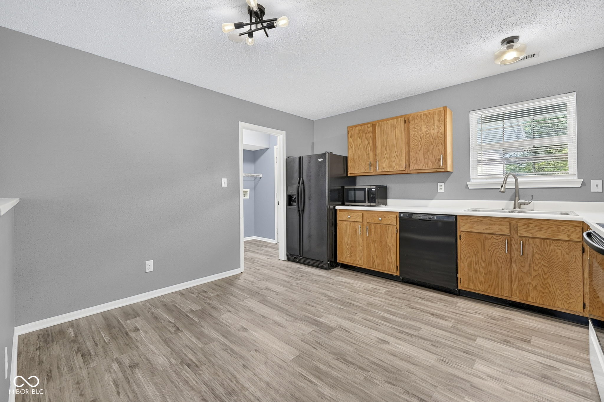 6136 Rocky River Drive