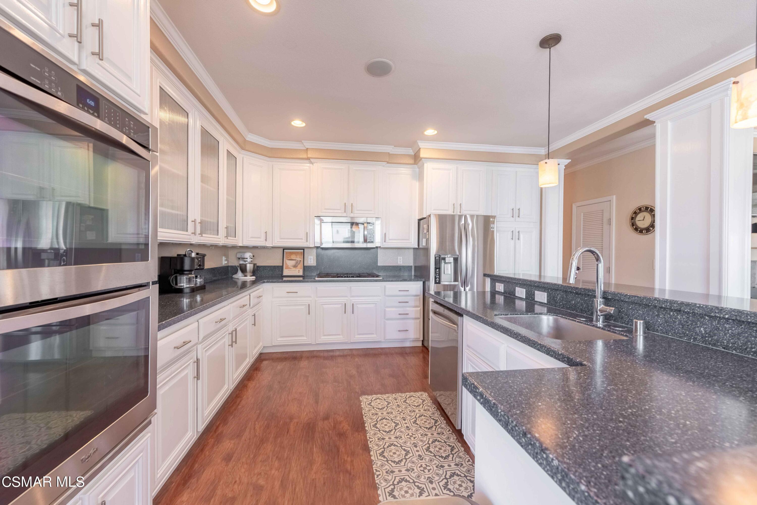 5540 W 5th Street, 156