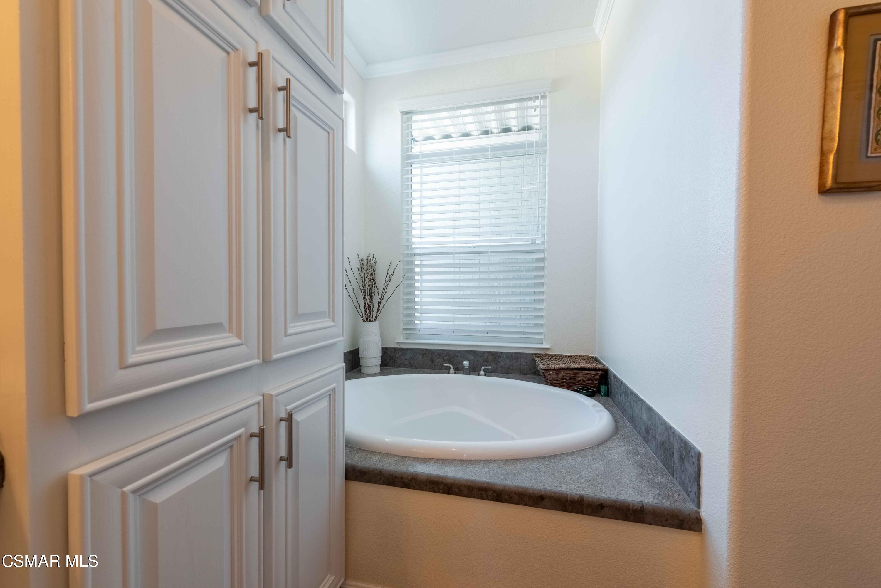 5540 W 5th Street, 156