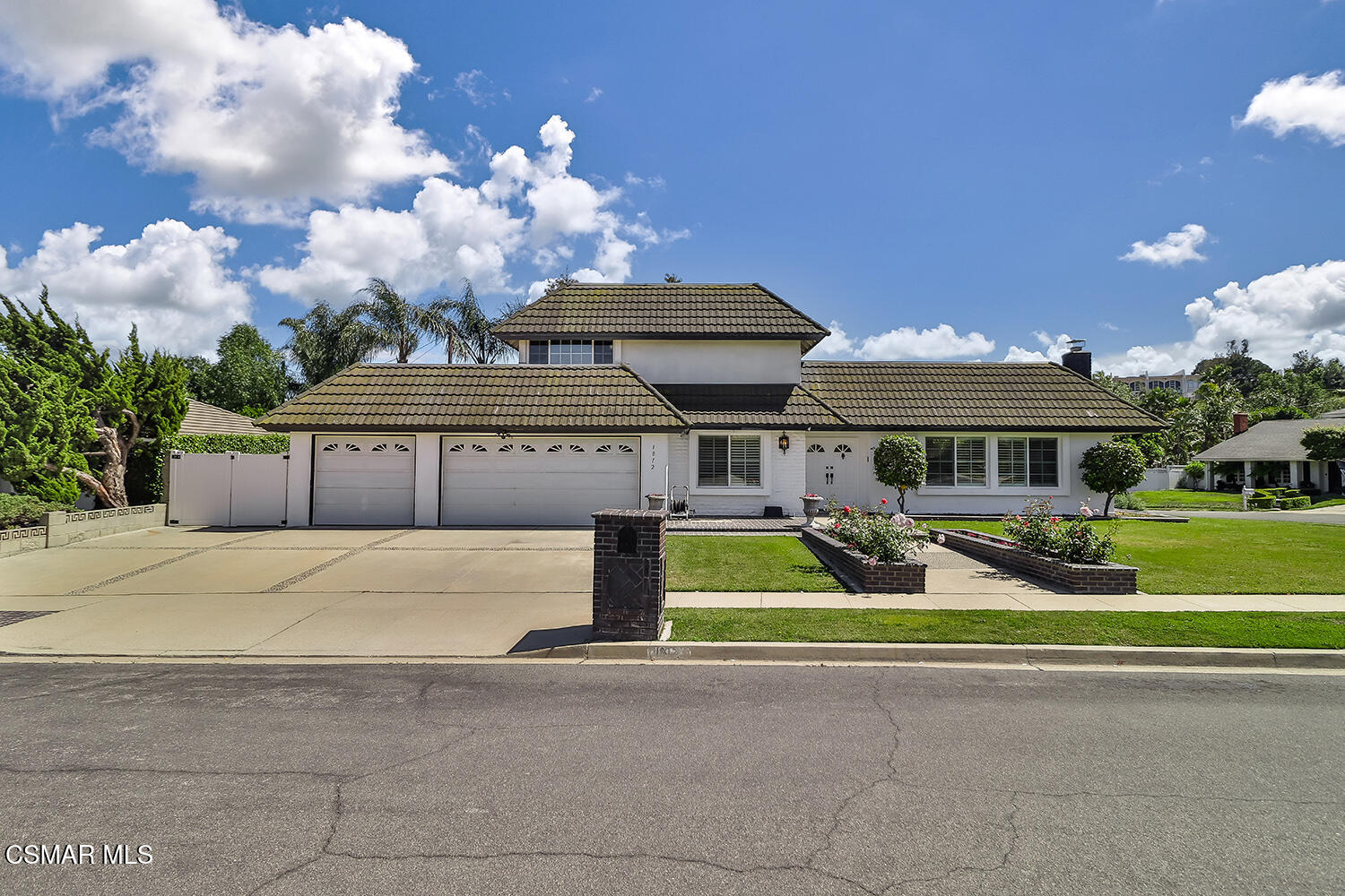 1812 Nowak Avenue