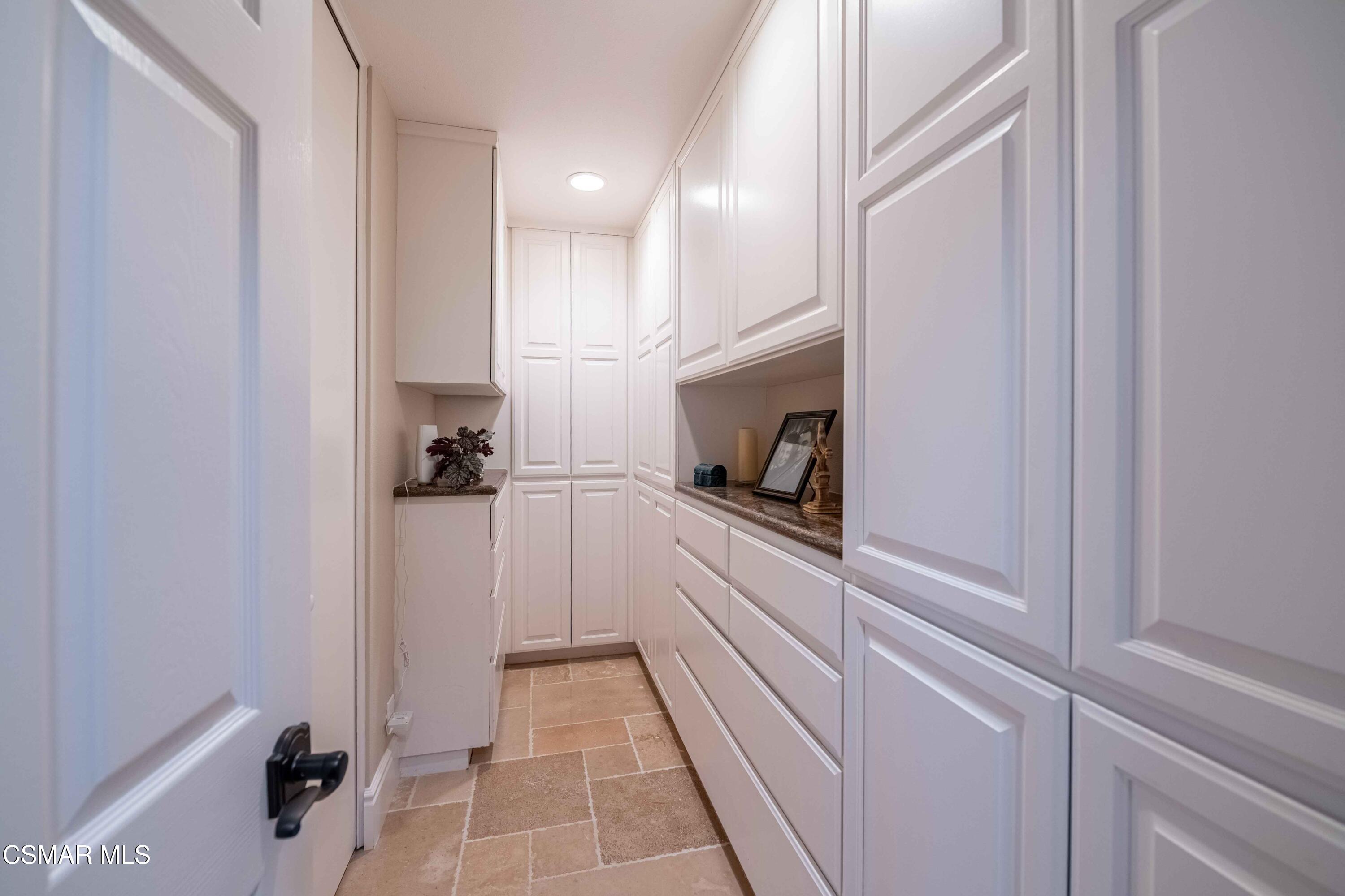 2221 Hillsbury Road