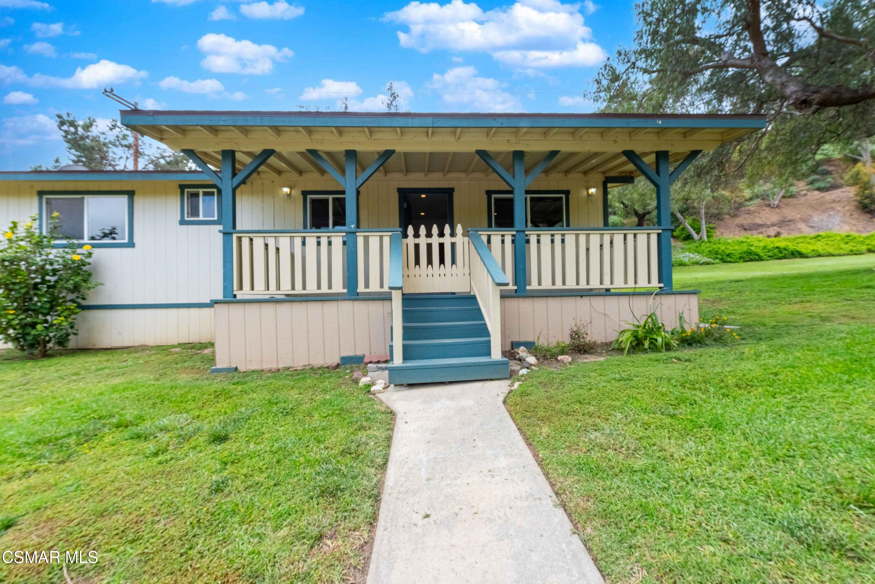 641 W La Loma Avenue, #A