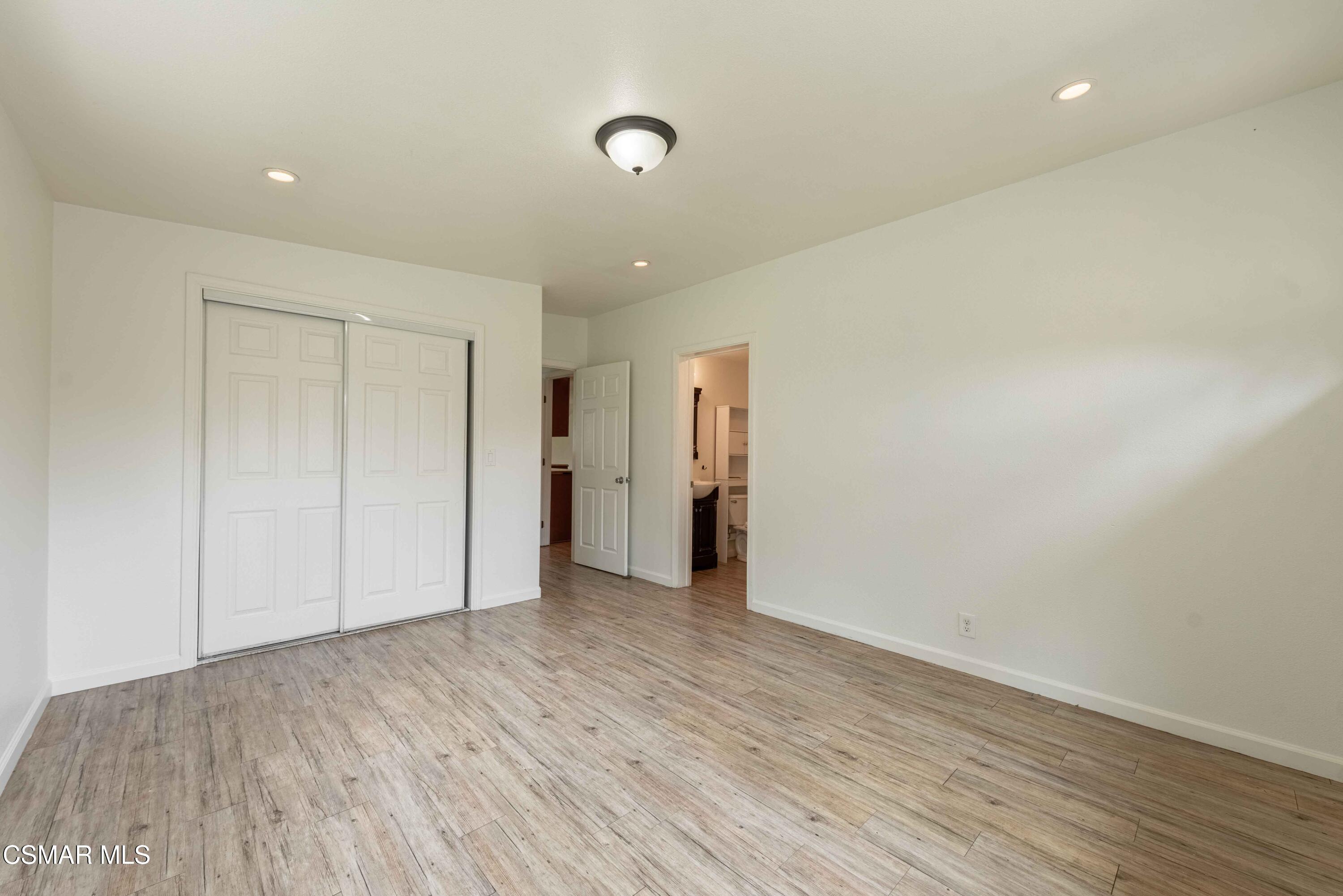 641 W La Loma Avenue, #A