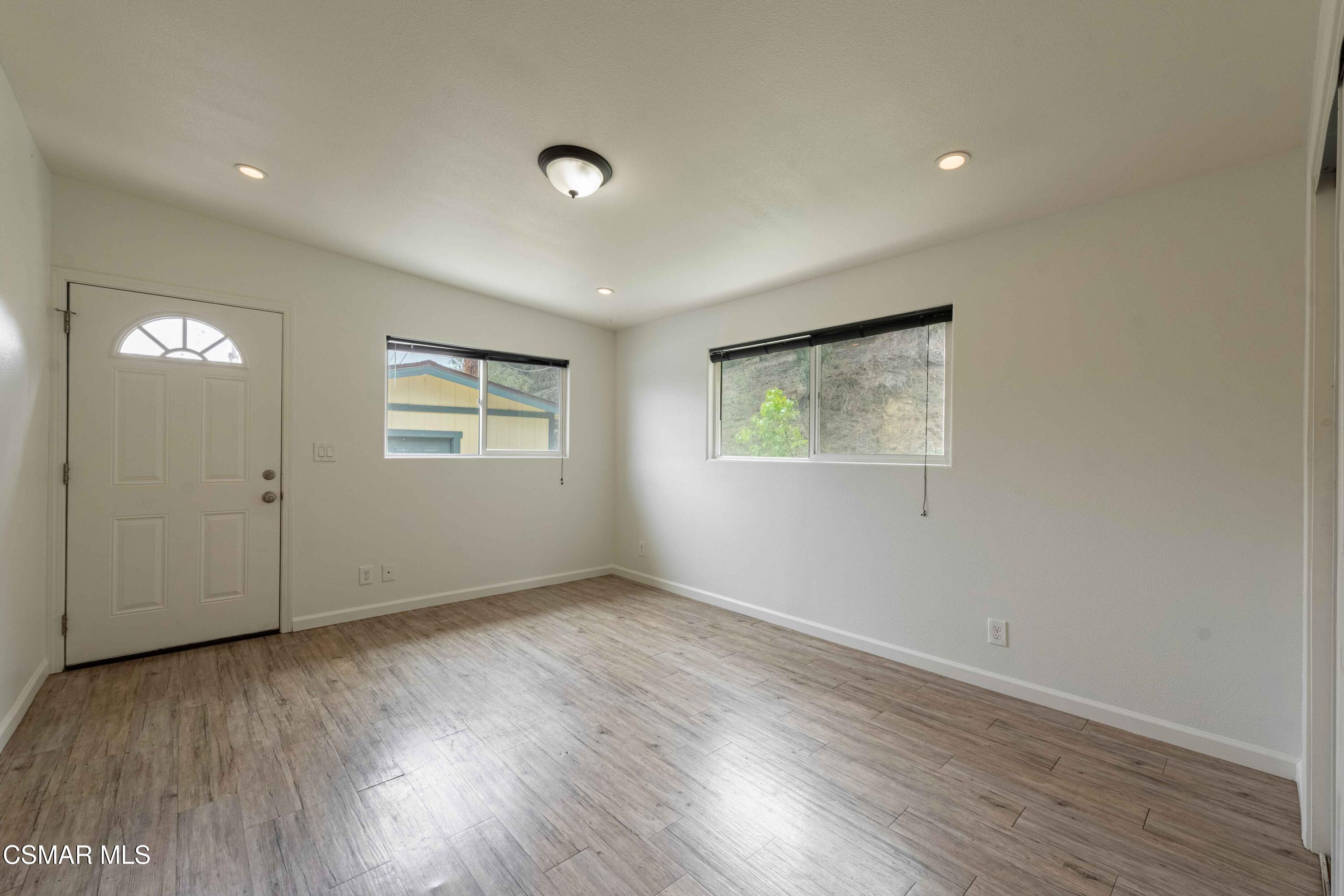 641 W La Loma Avenue, #A
