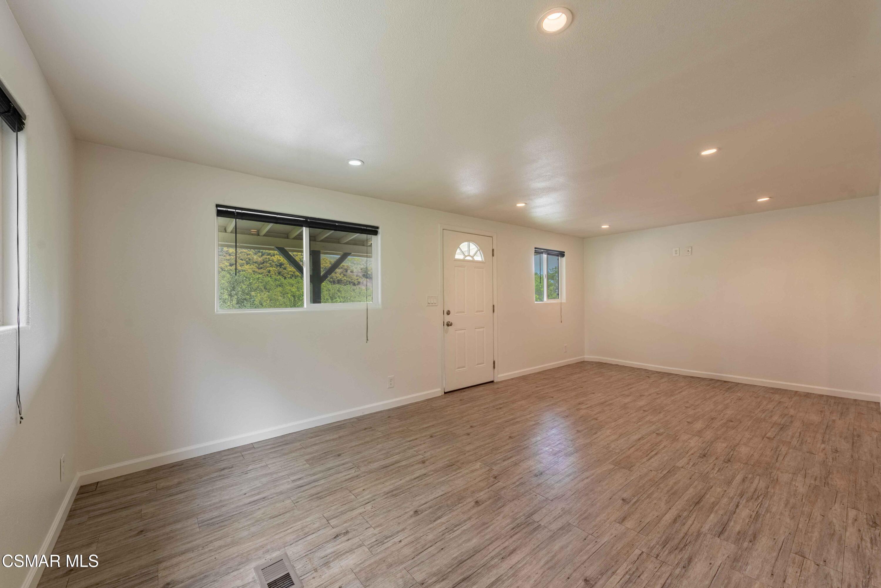 641 W La Loma Avenue, #A