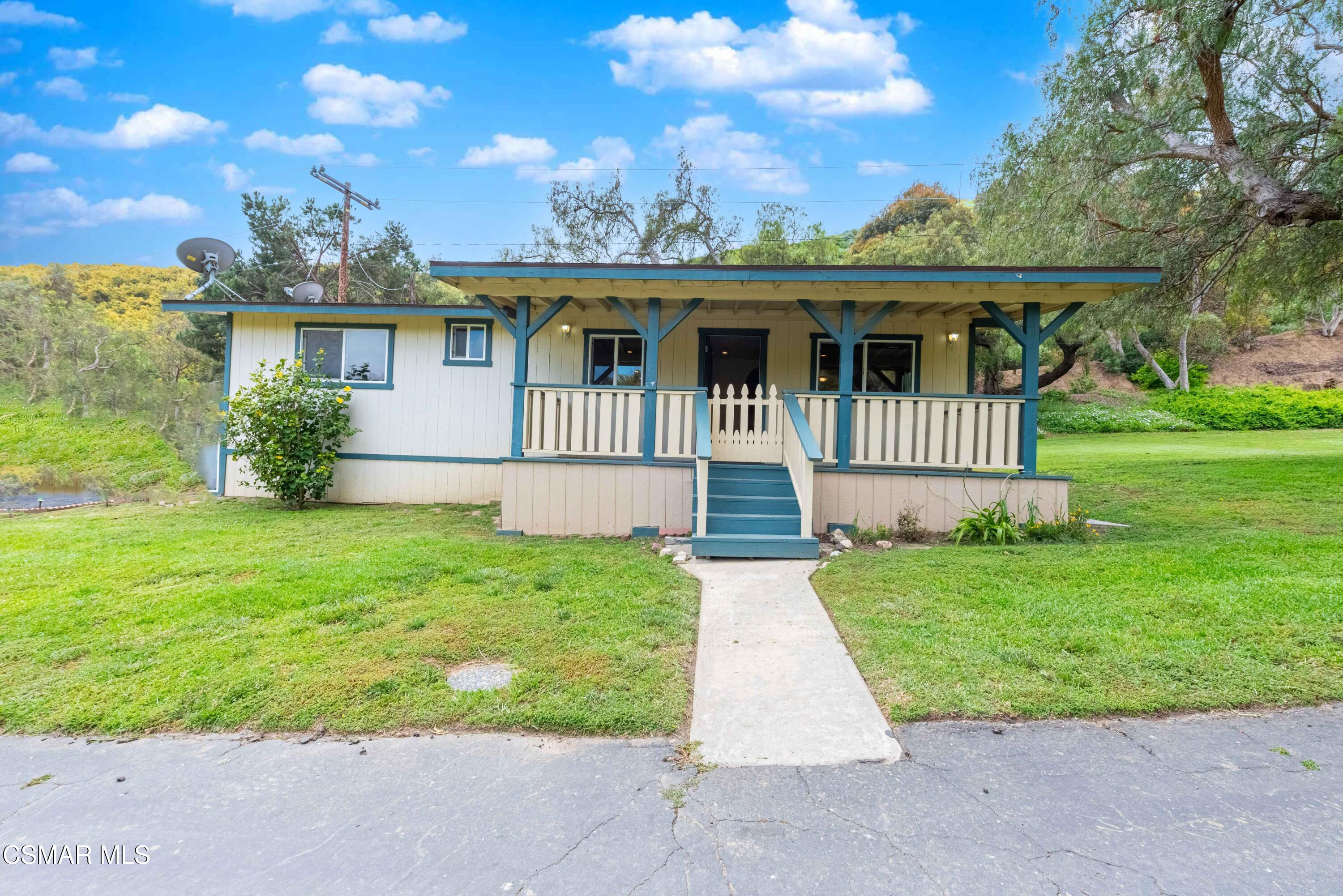 641 W La Loma Avenue, #A