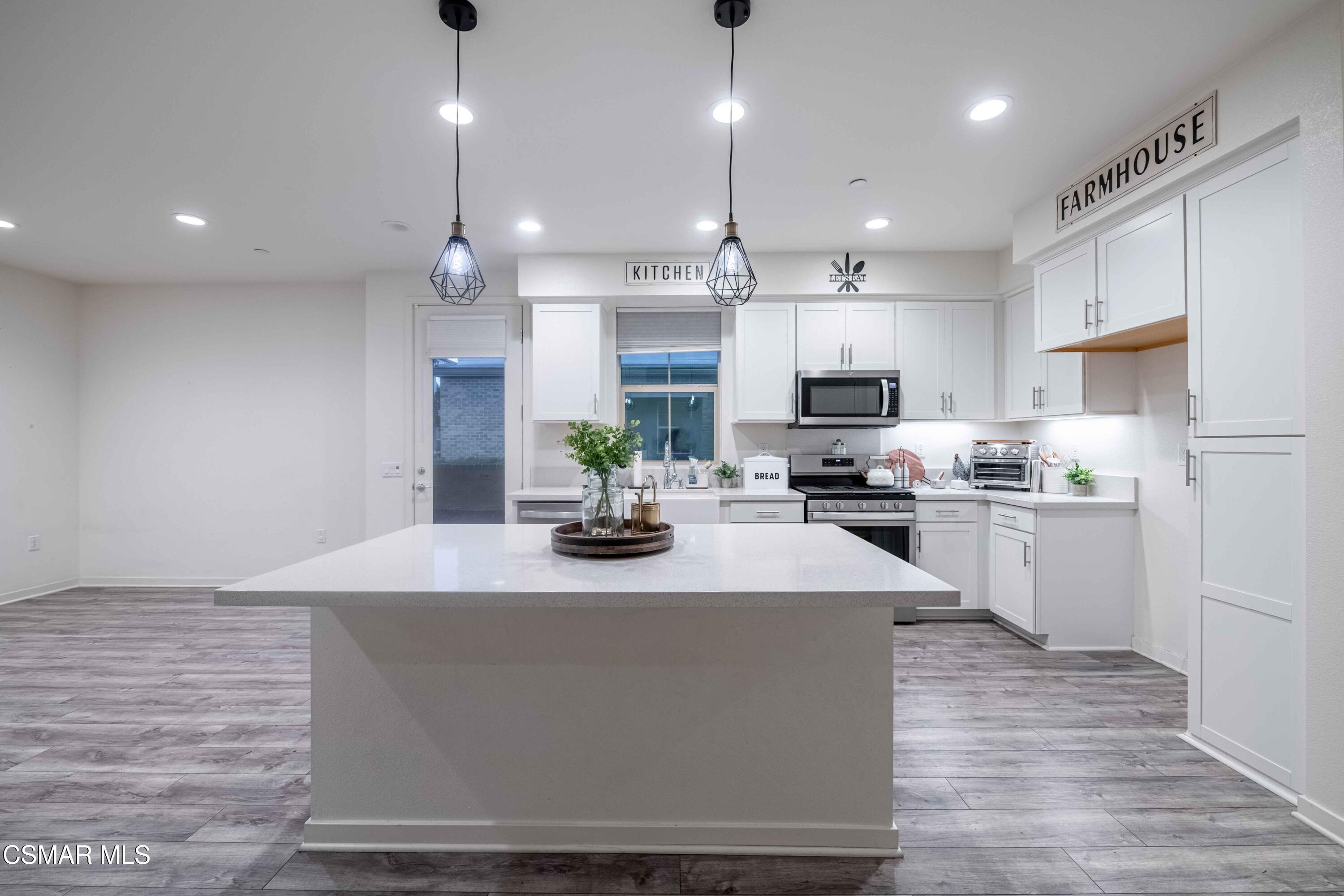 118 Red Brick Drive, 1