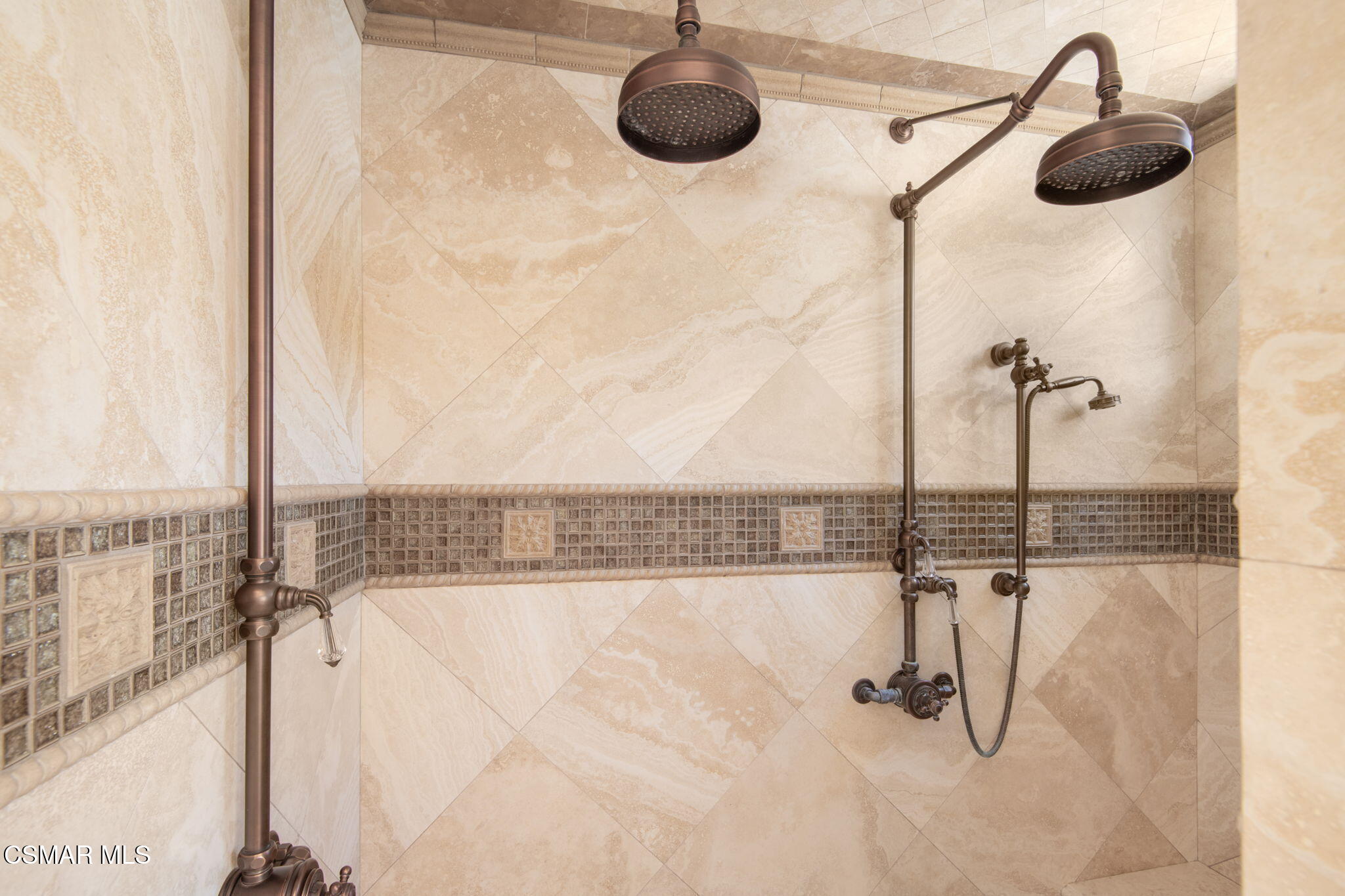 13550 Andalusia Drive, Santa Rosa (VEN)