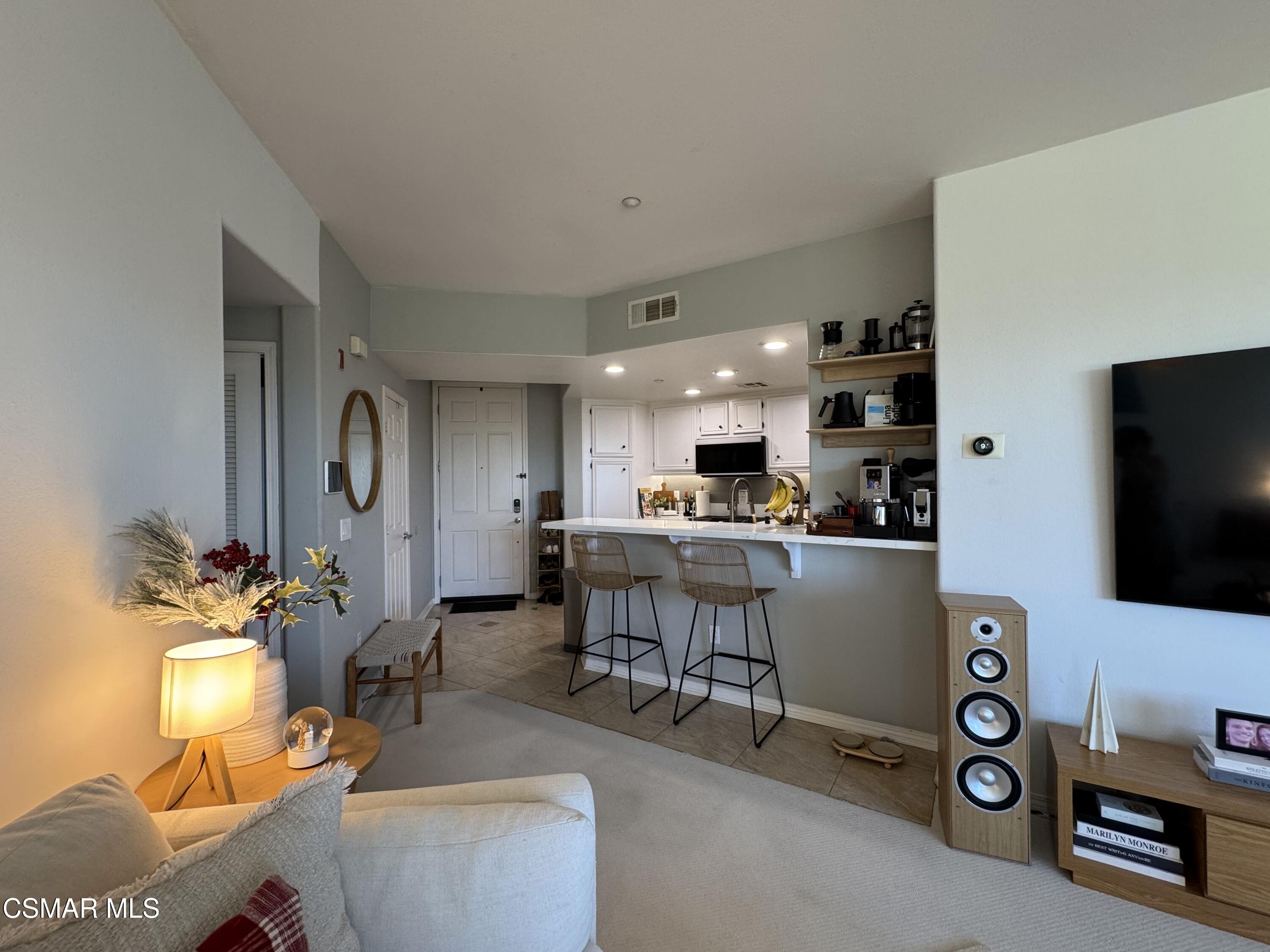 243 Riverdale Court, 425