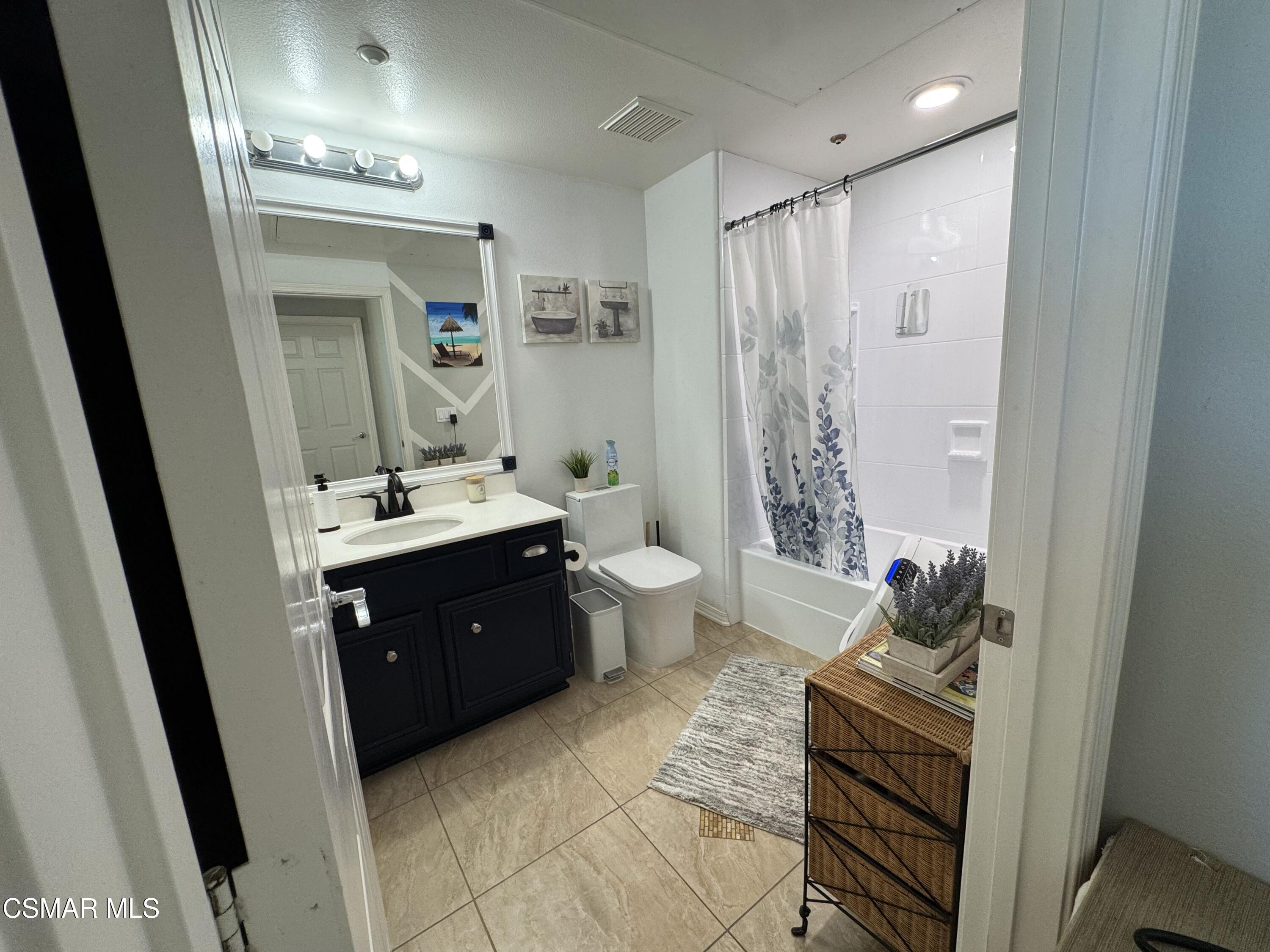 243 Riverdale Court, 425