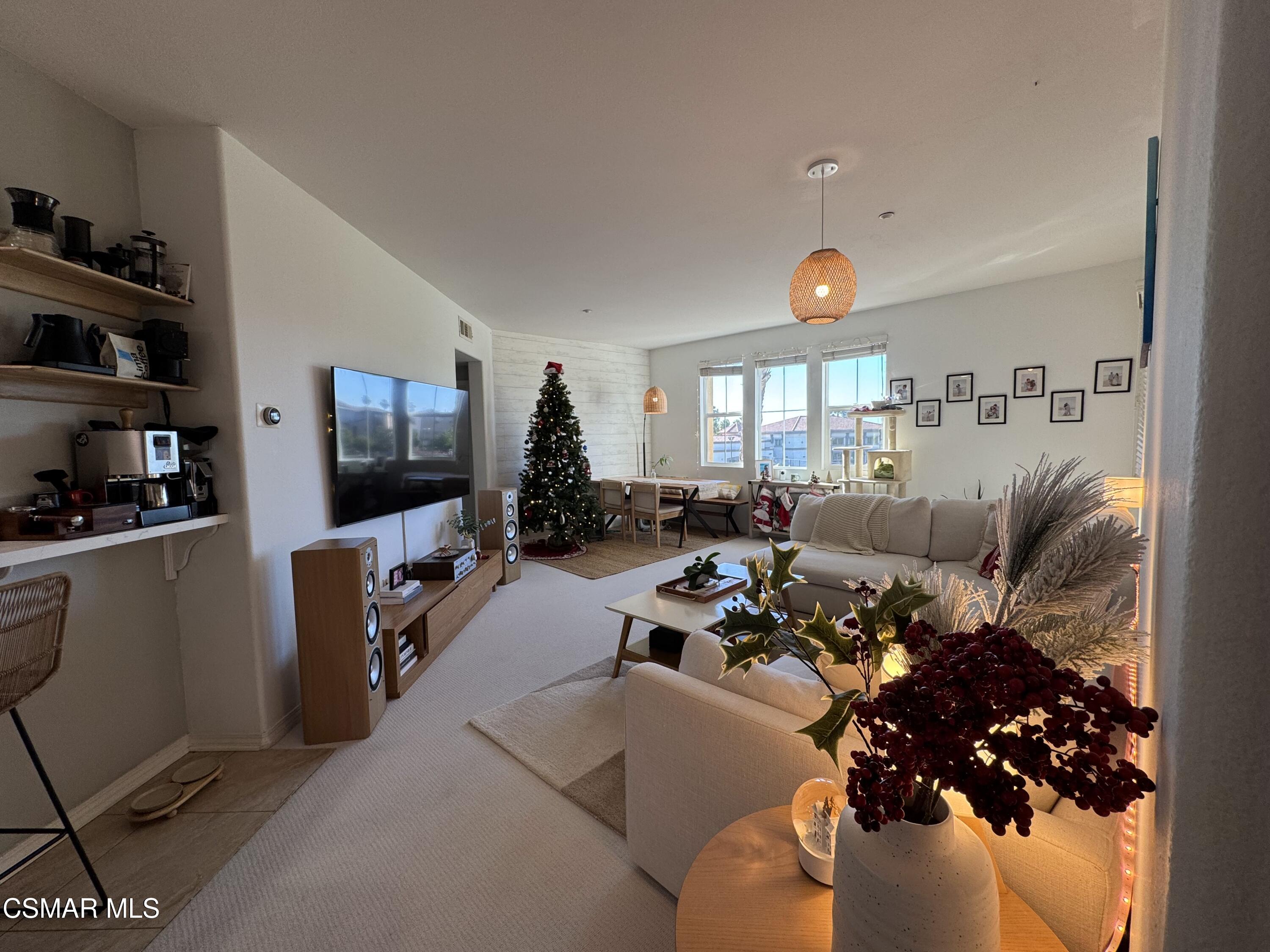 243 Riverdale Court, 425