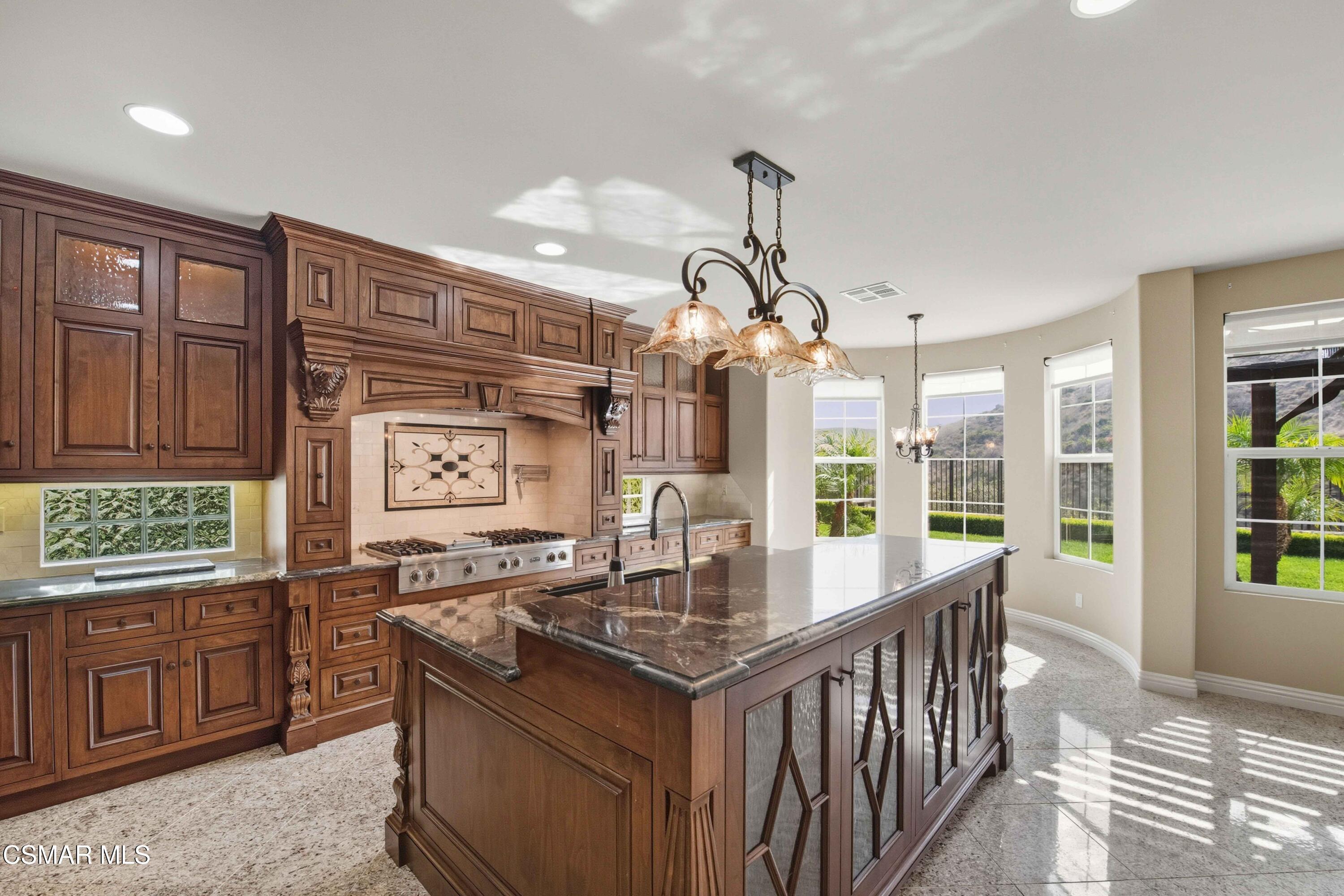 3194 Sunset Hills Boulevard