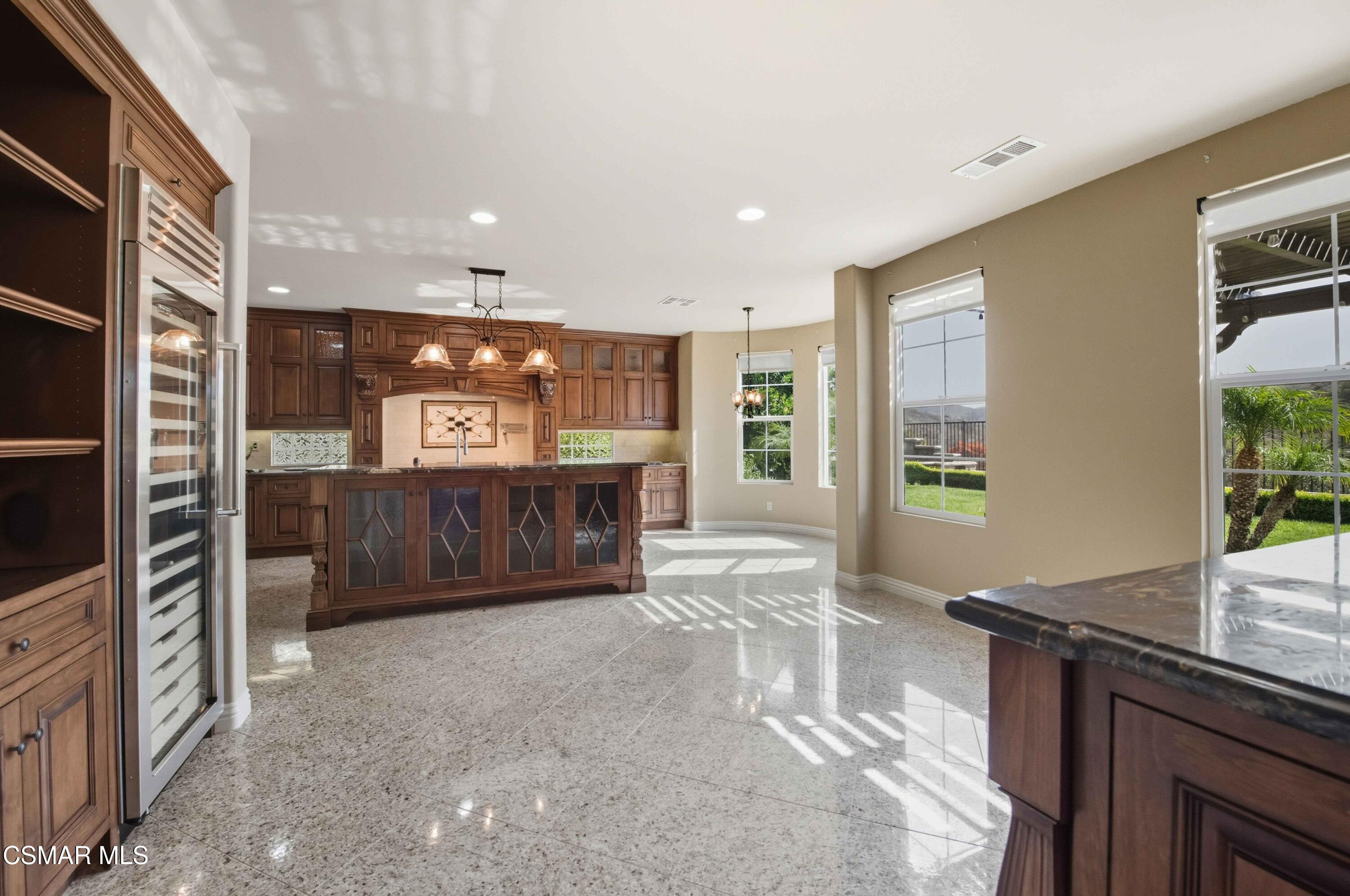 3194 Sunset Hills Boulevard