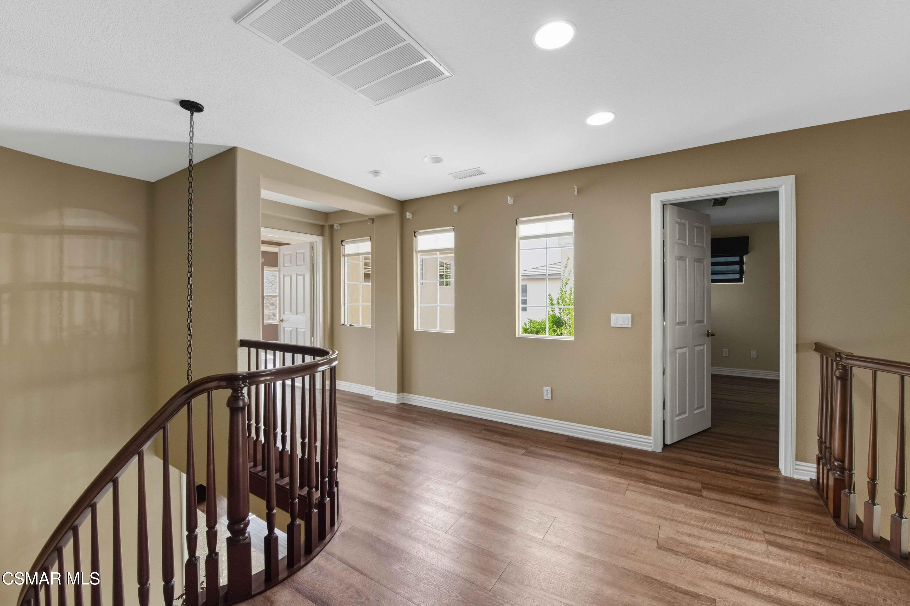 3194 Sunset Hills Boulevard