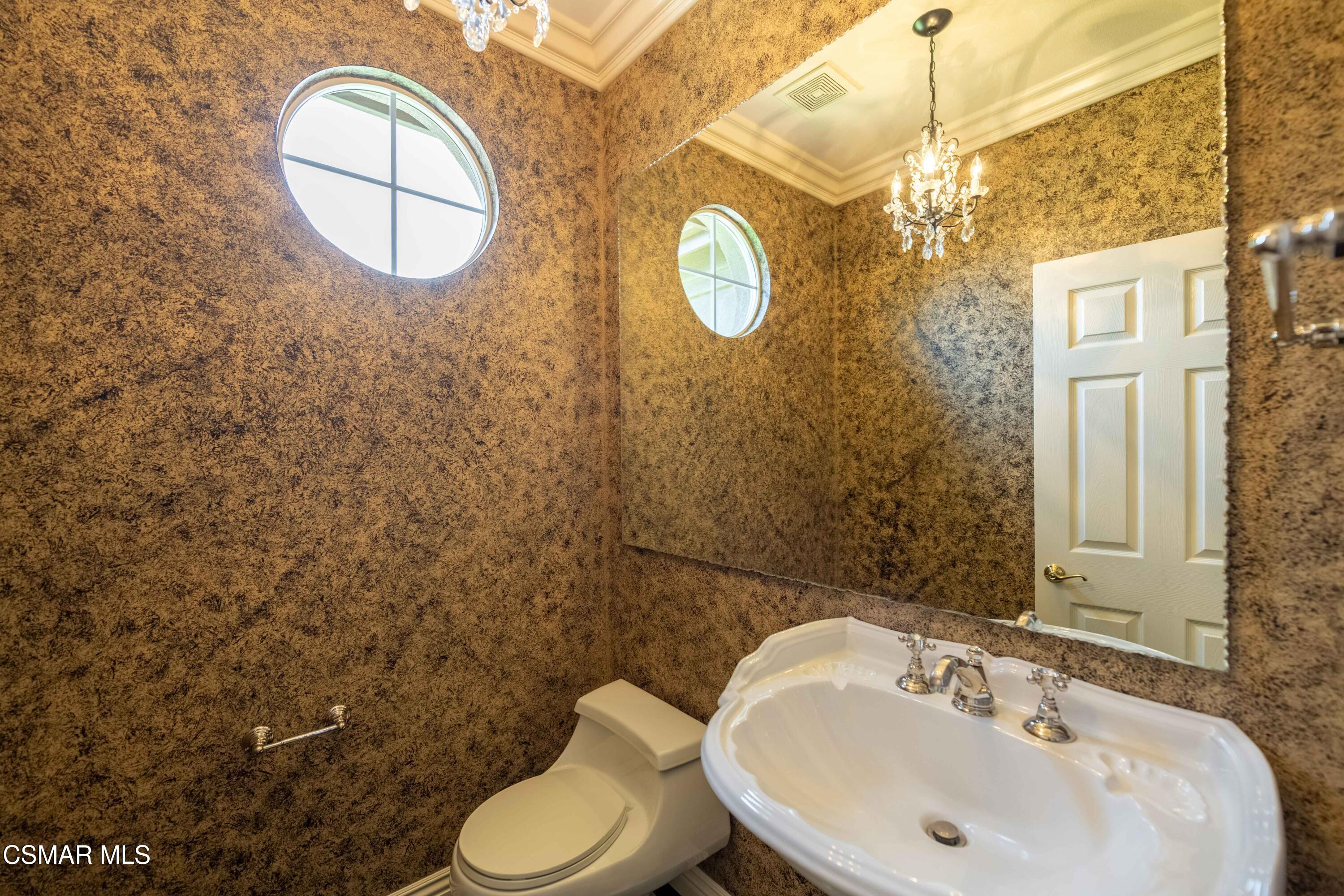 3194 Sunset Hills Boulevard