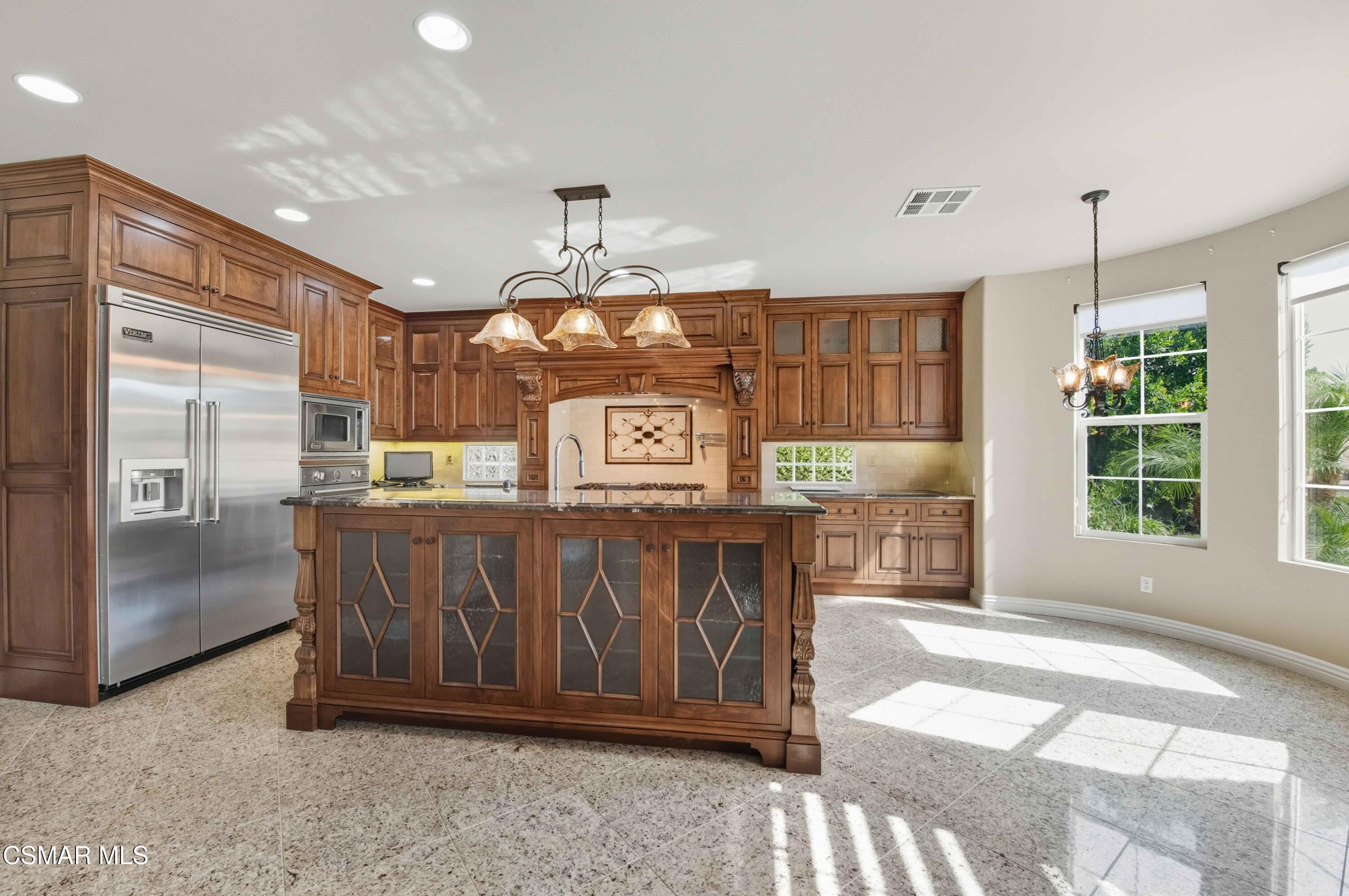 3194 Sunset Hills Boulevard