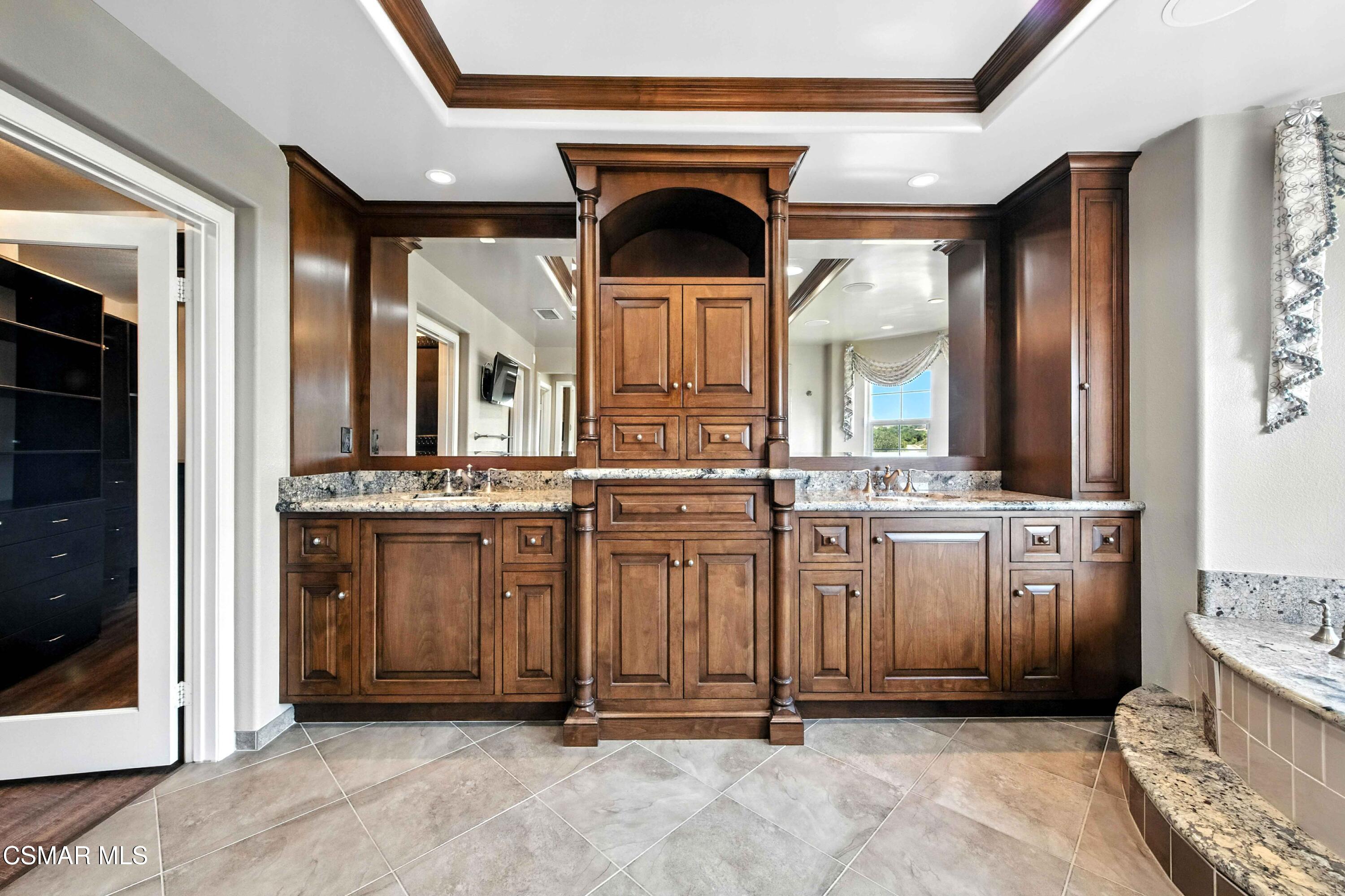 3194 Sunset Hills Boulevard