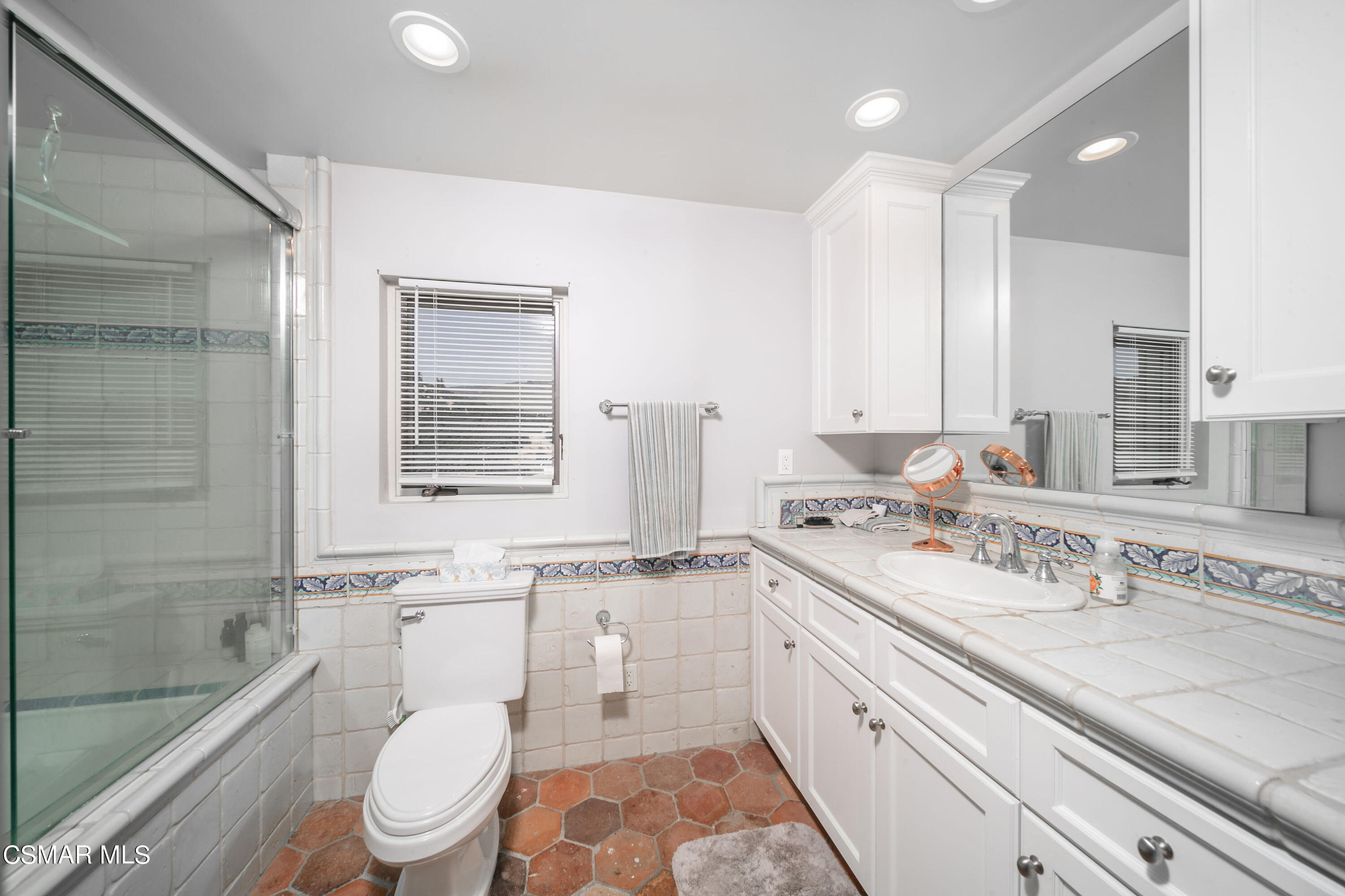 1451 E La Loma Avenue