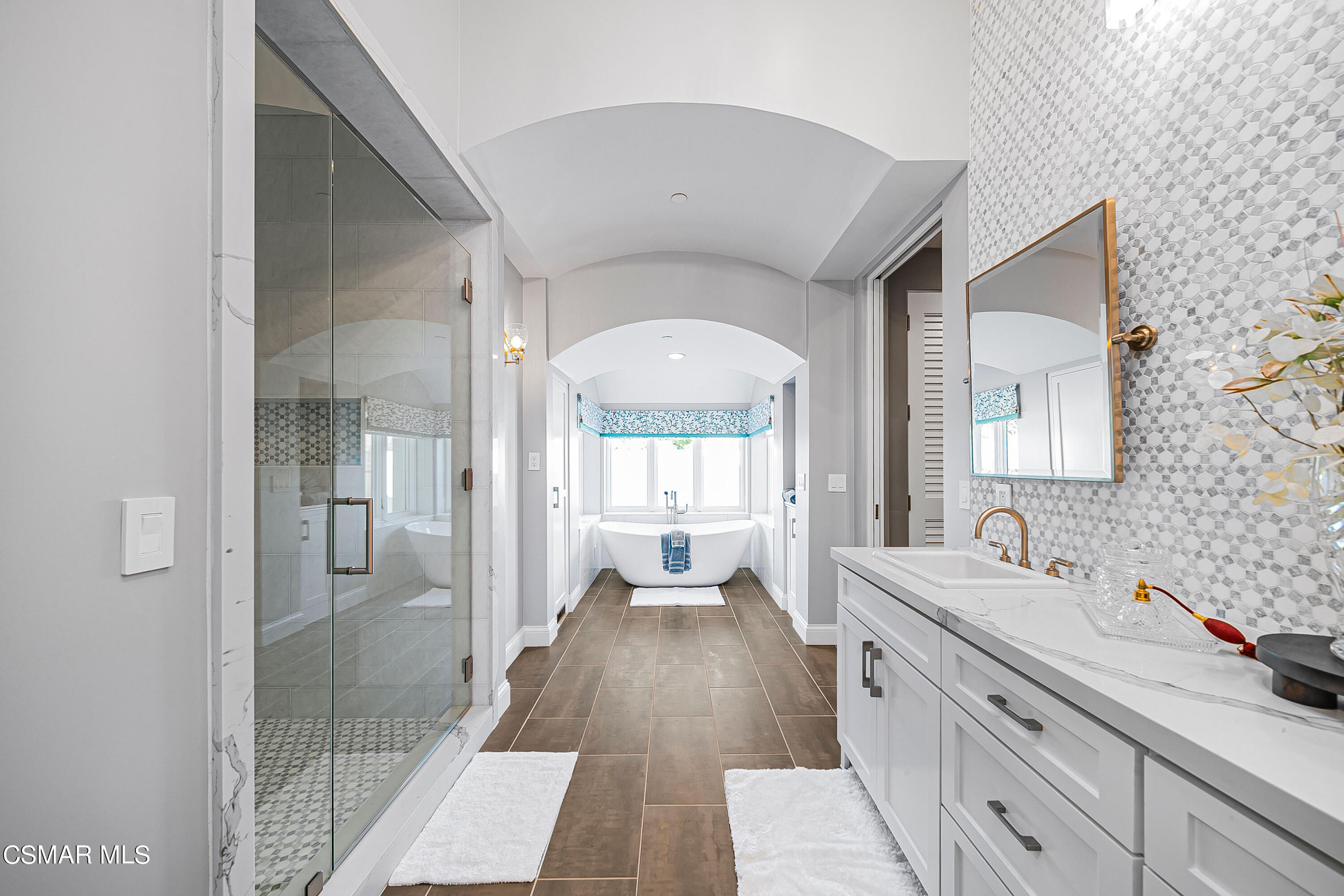 1451 E La Loma Avenue