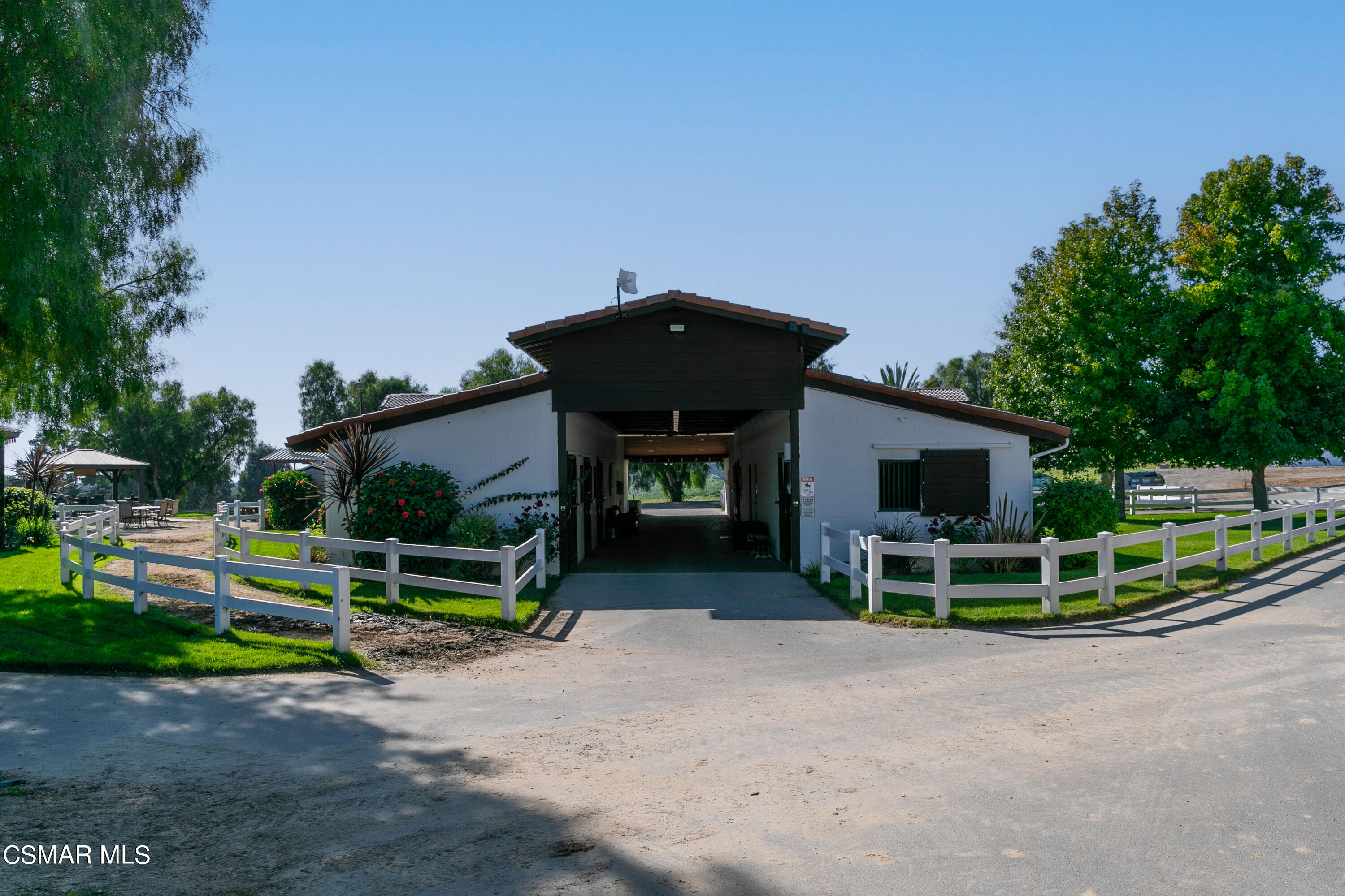 1451 E La Loma Avenue