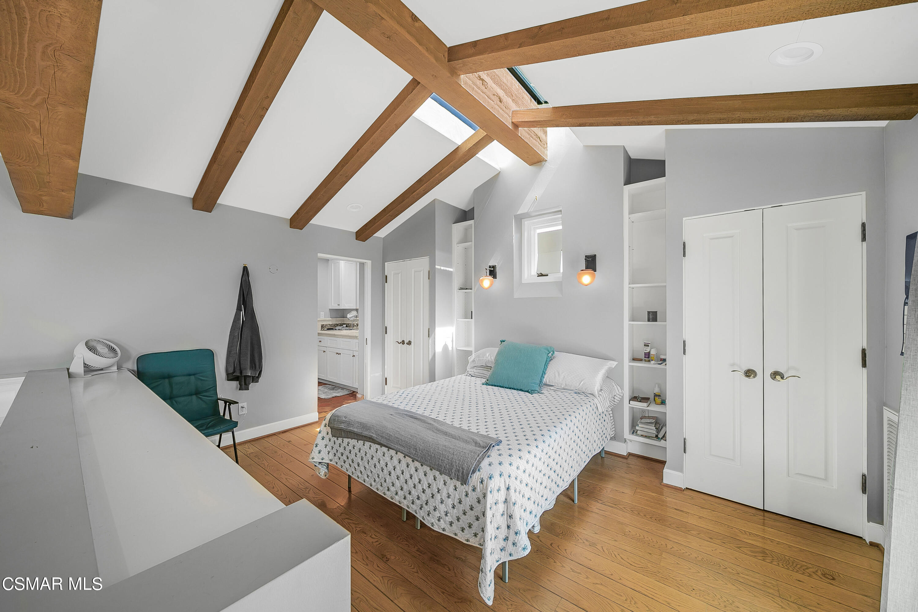 1451 E La Loma Avenue