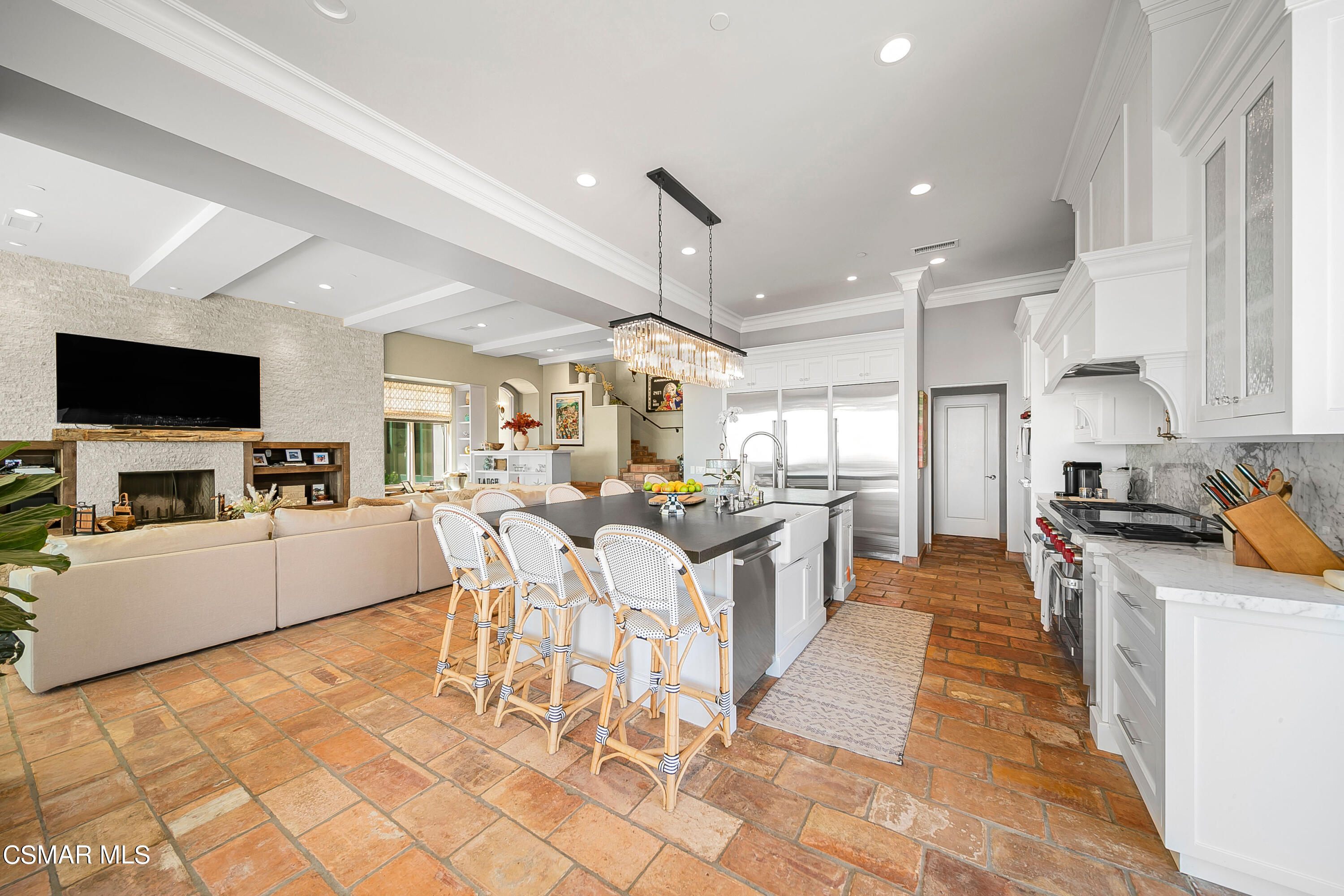 1451 E La Loma Avenue