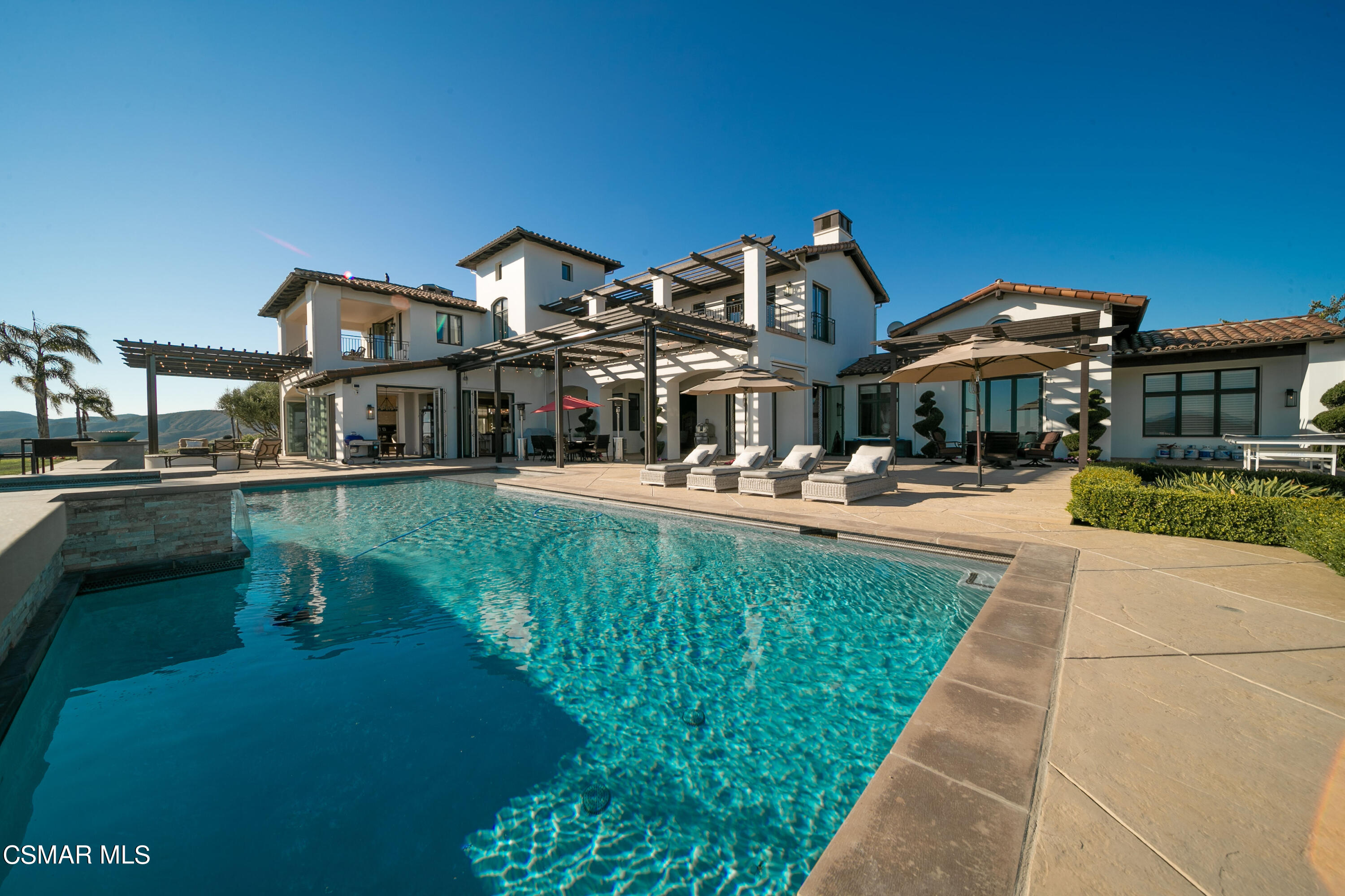 1451 E La Loma Avenue