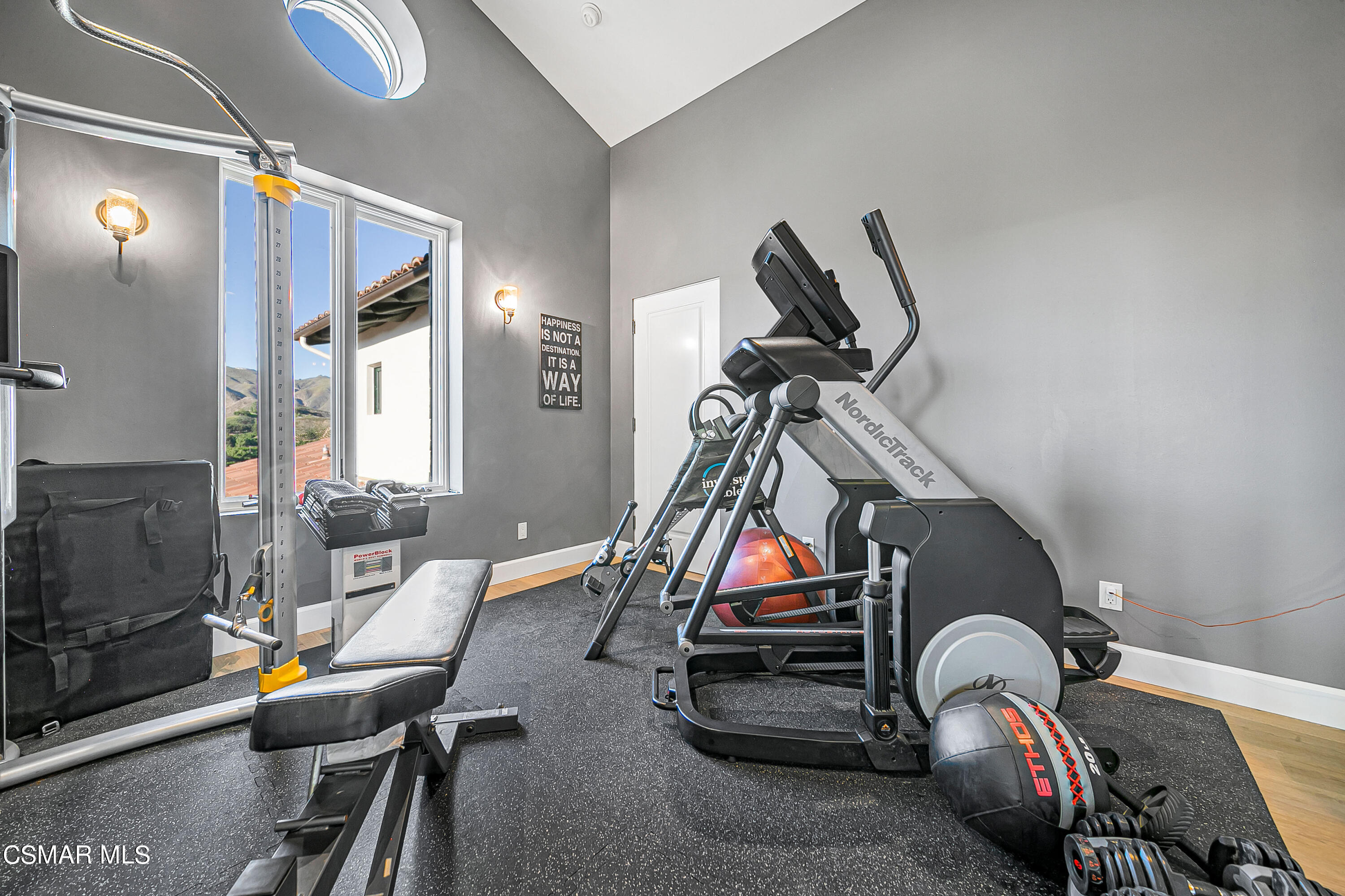 1451 E La Loma Avenue