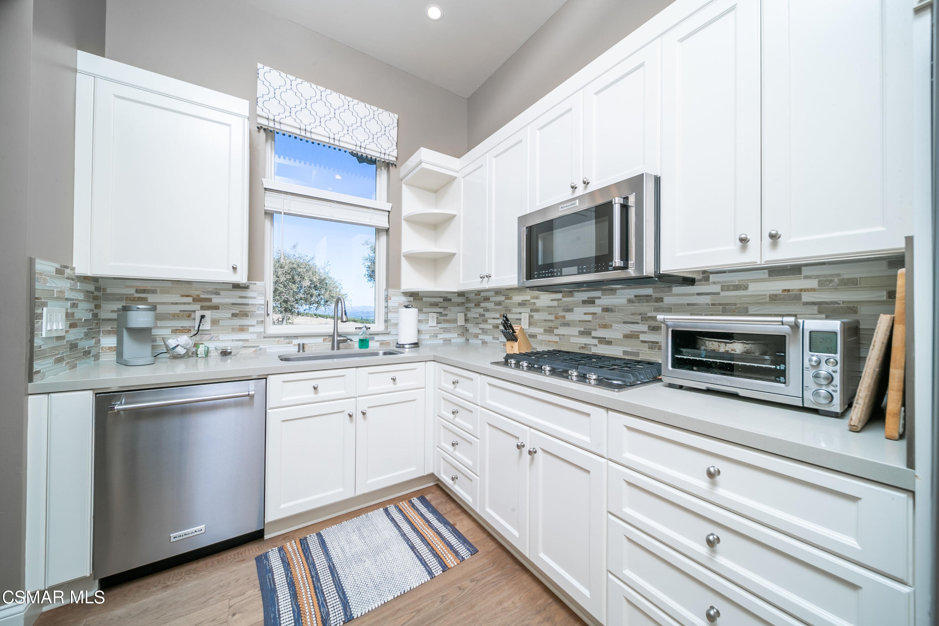 1451 E La Loma Avenue