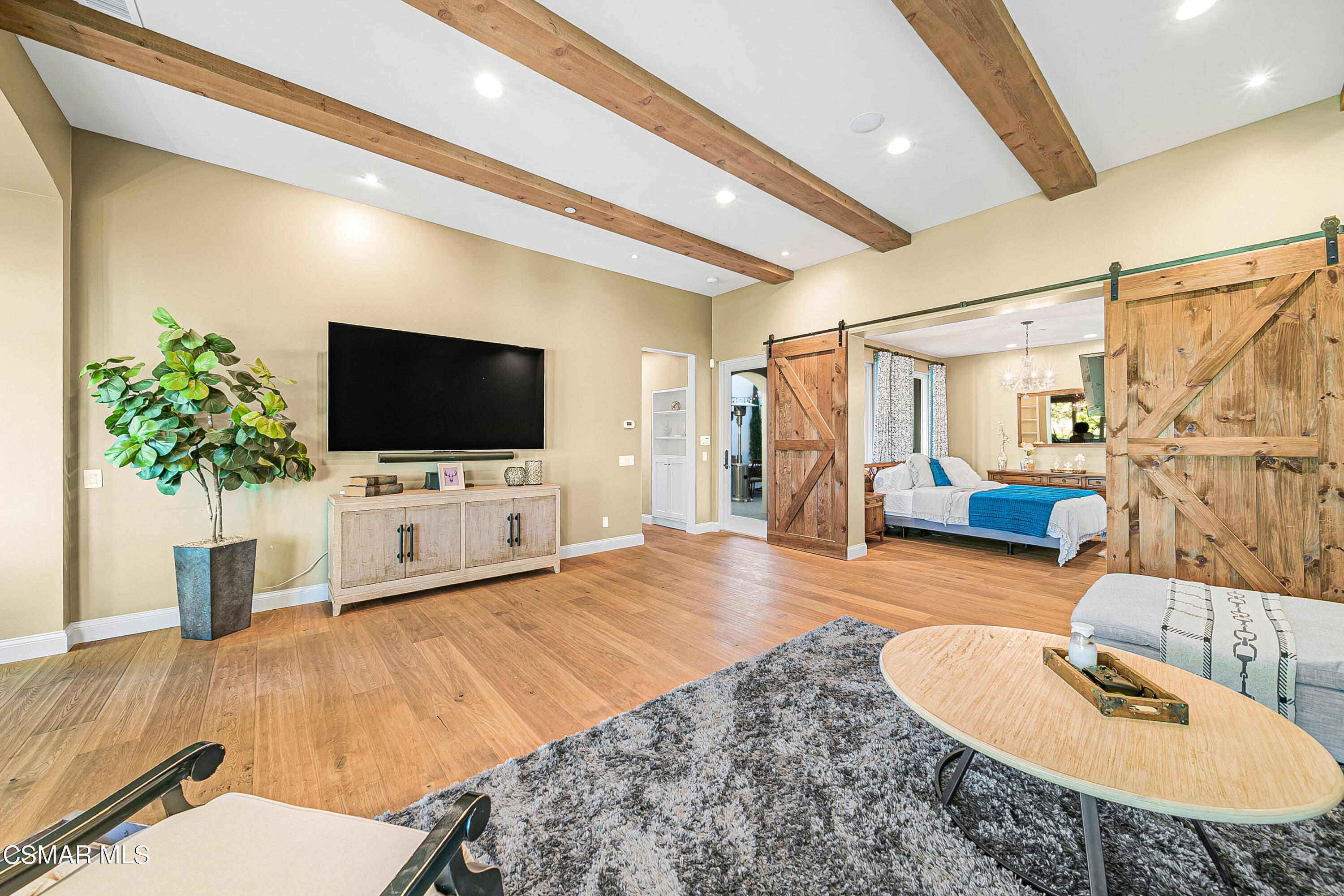 1451 E La Loma Avenue