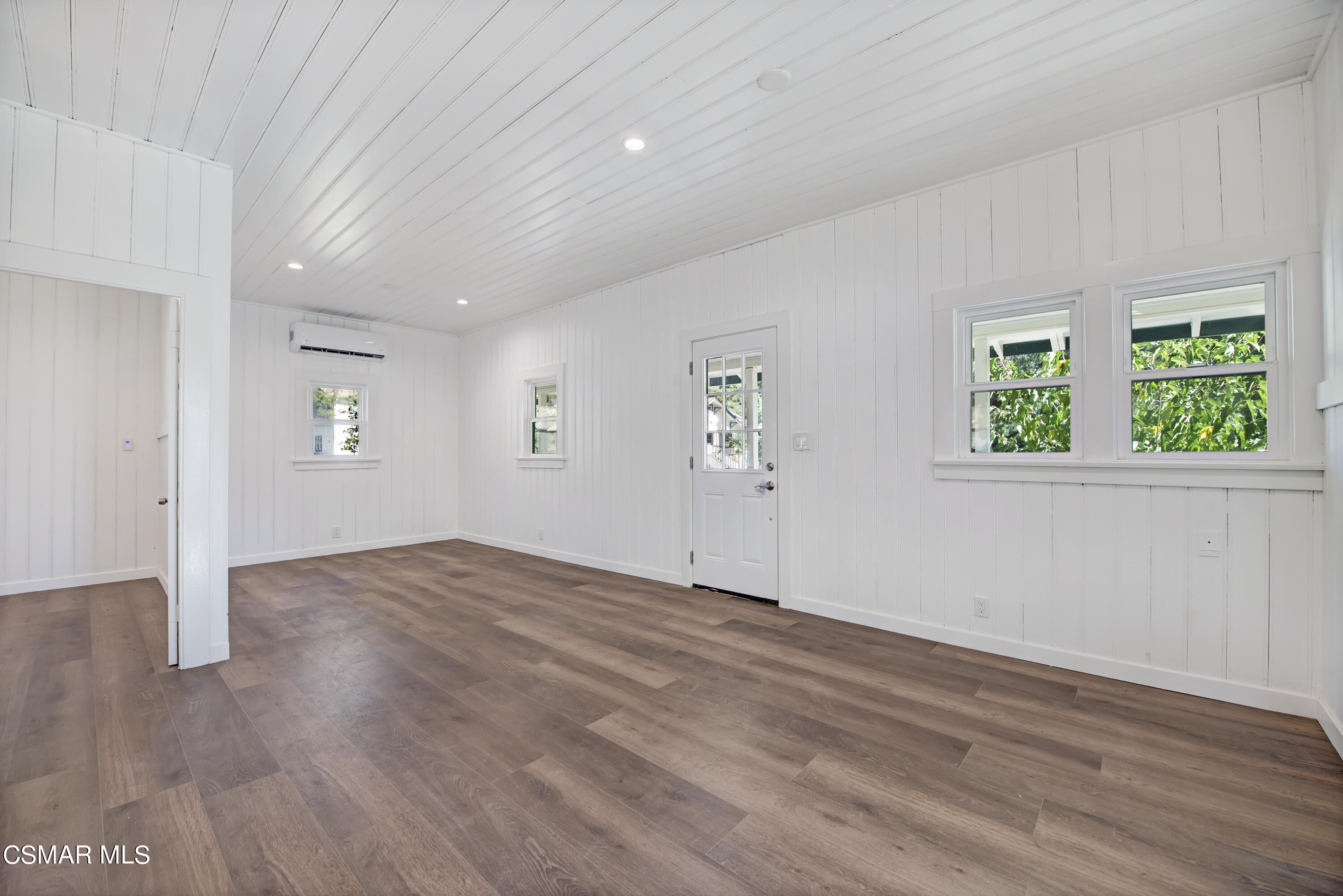 641 W La Loma Avenue, 2