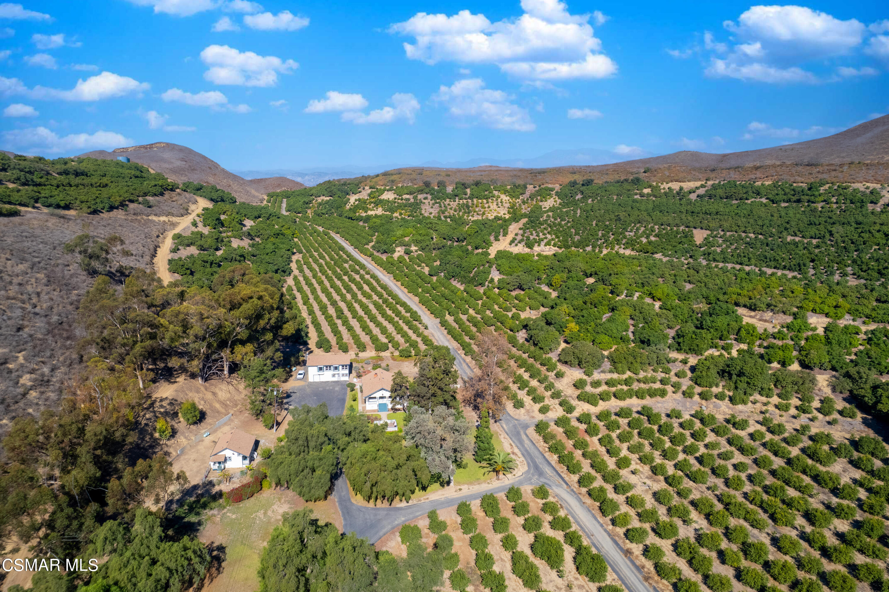 641 W La Loma Avenue, 2