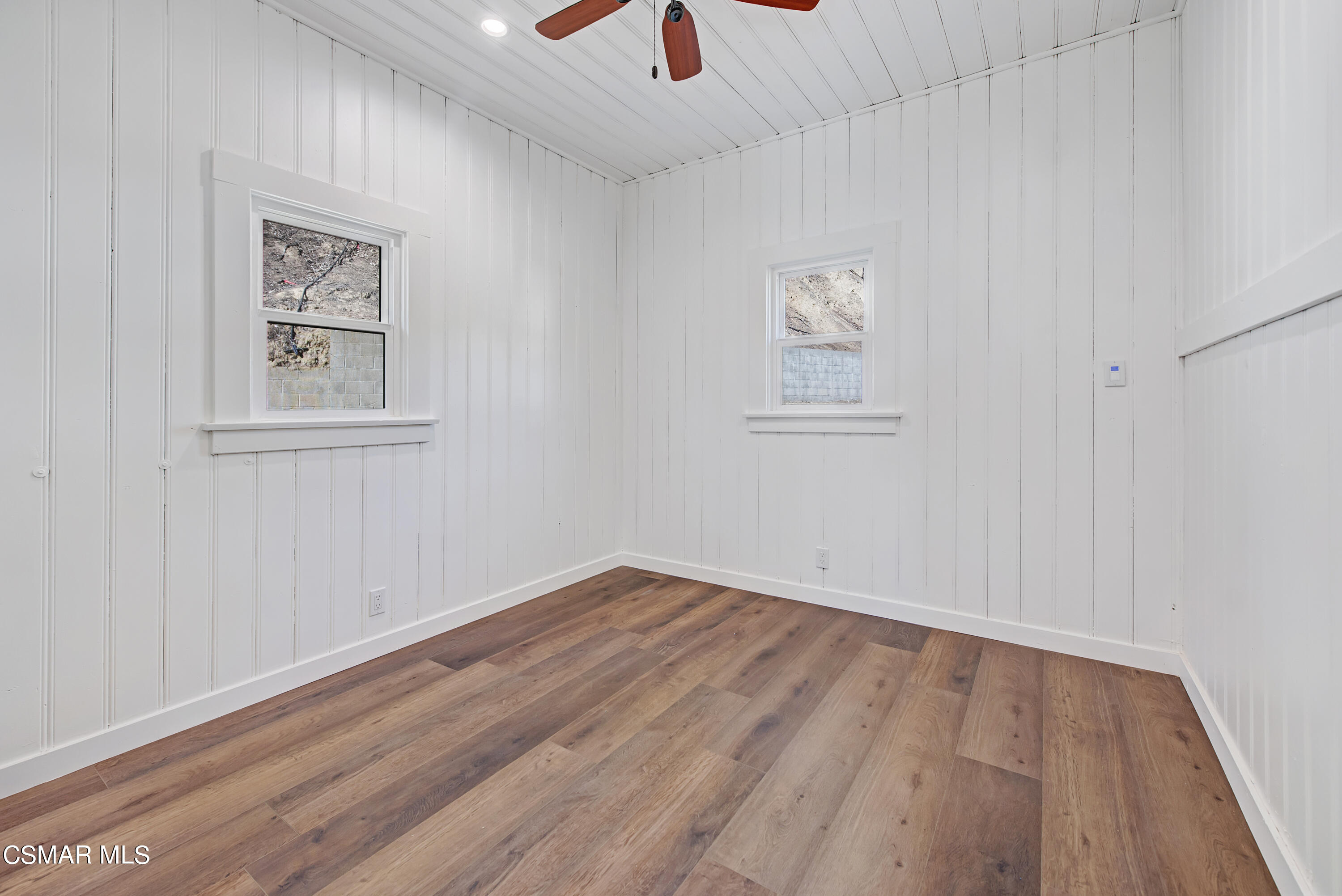 641 W La Loma Avenue, 2