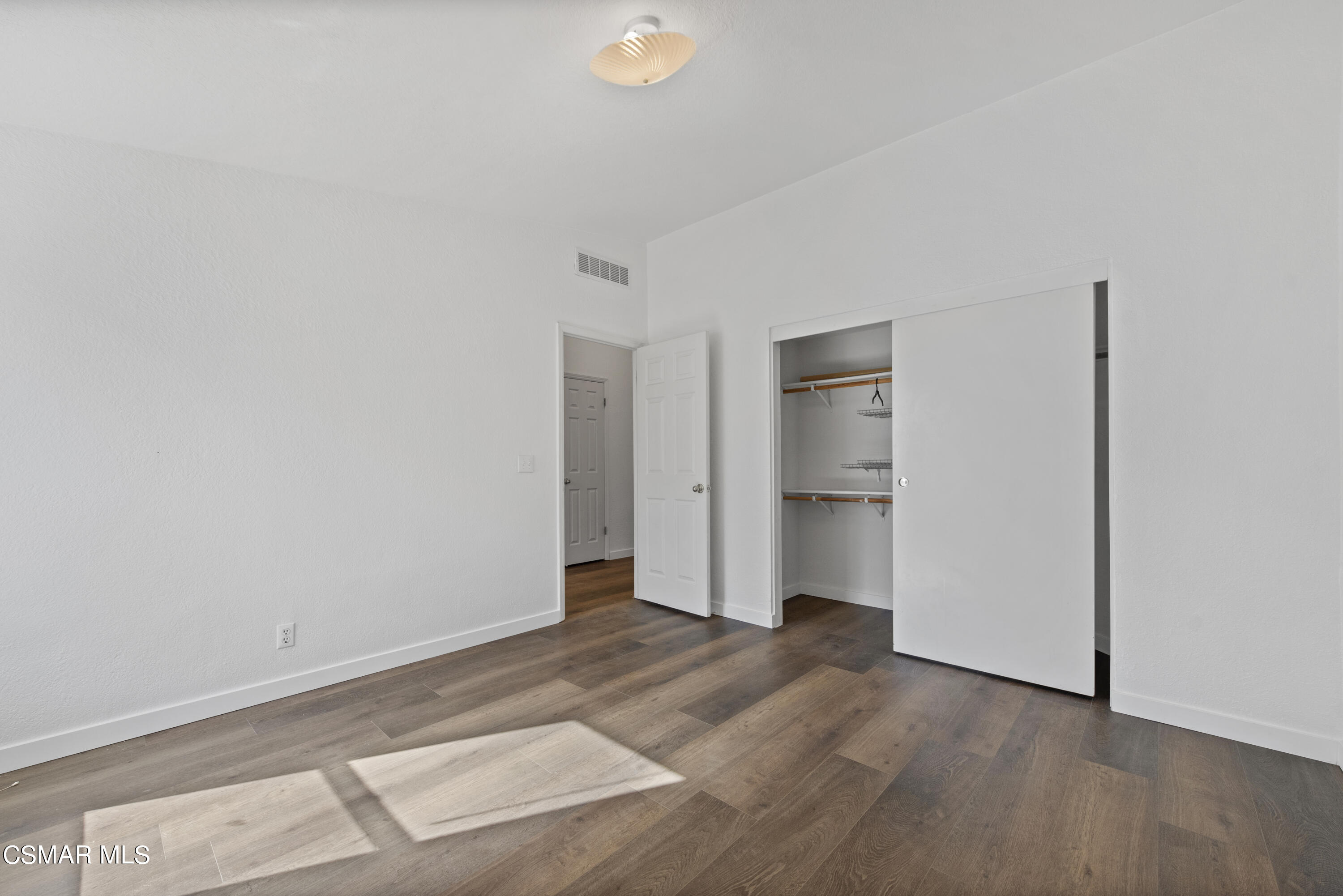 1057 E La Loma Avenue