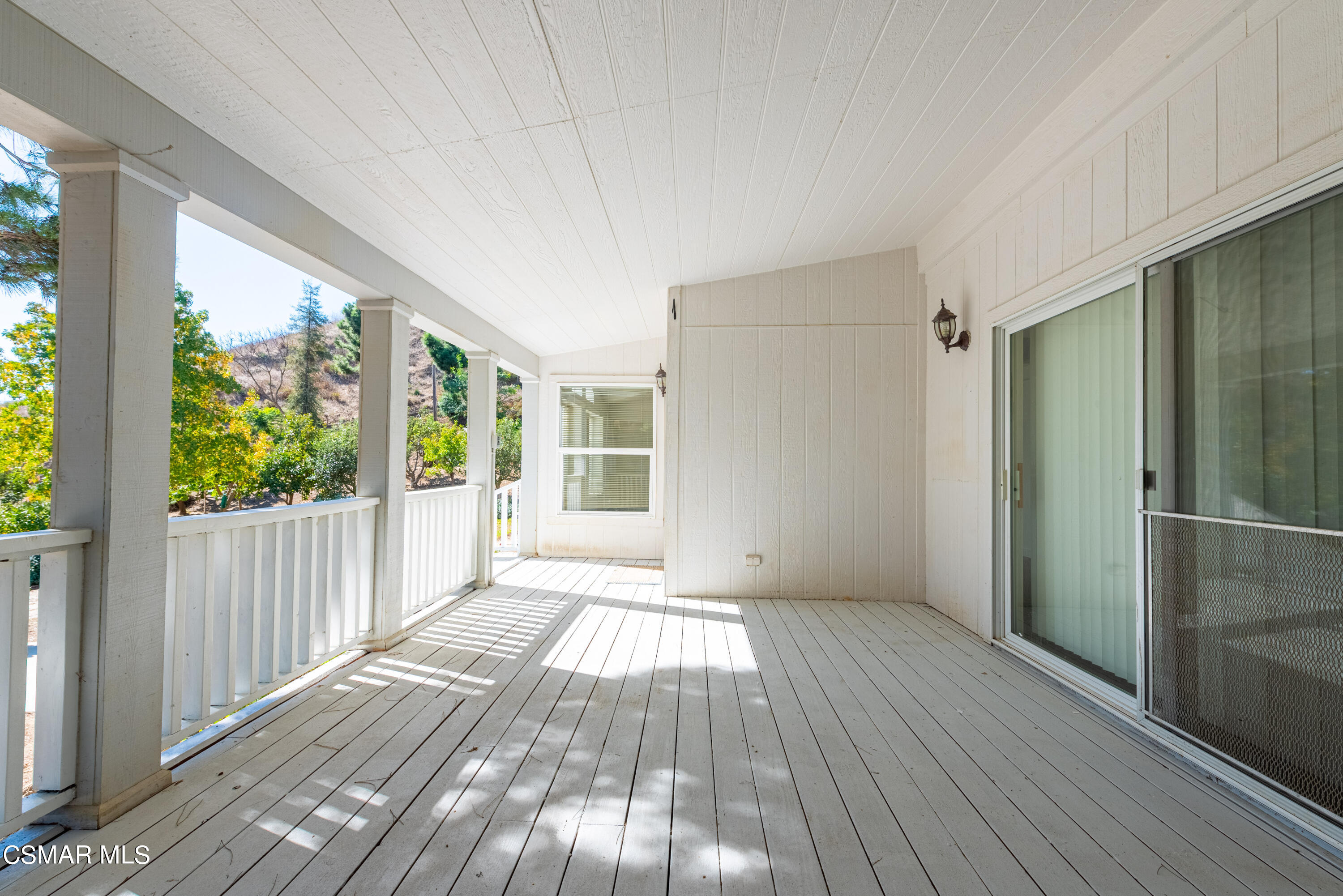 1057 E La Loma Avenue