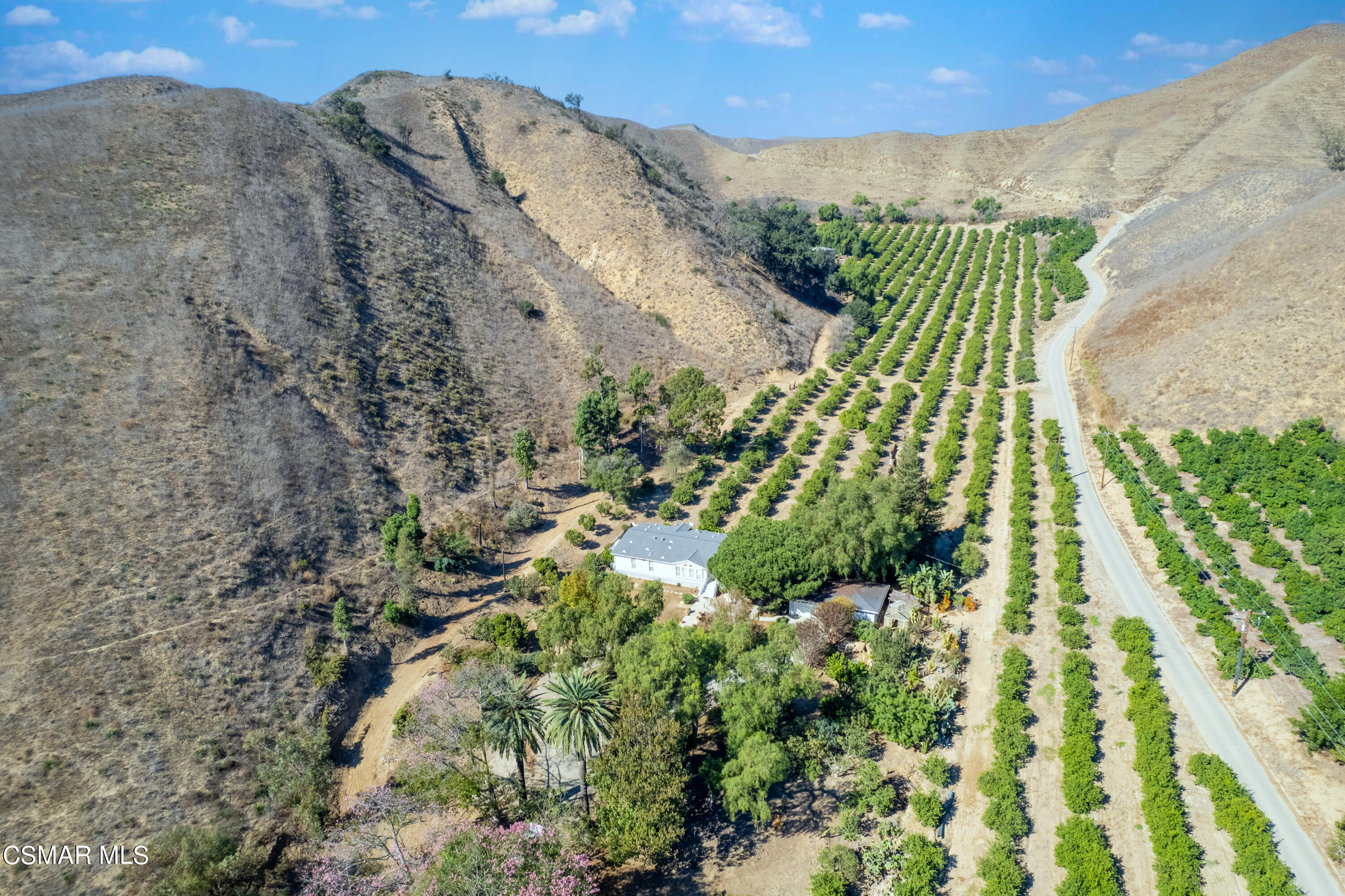 1057 E La Loma Avenue