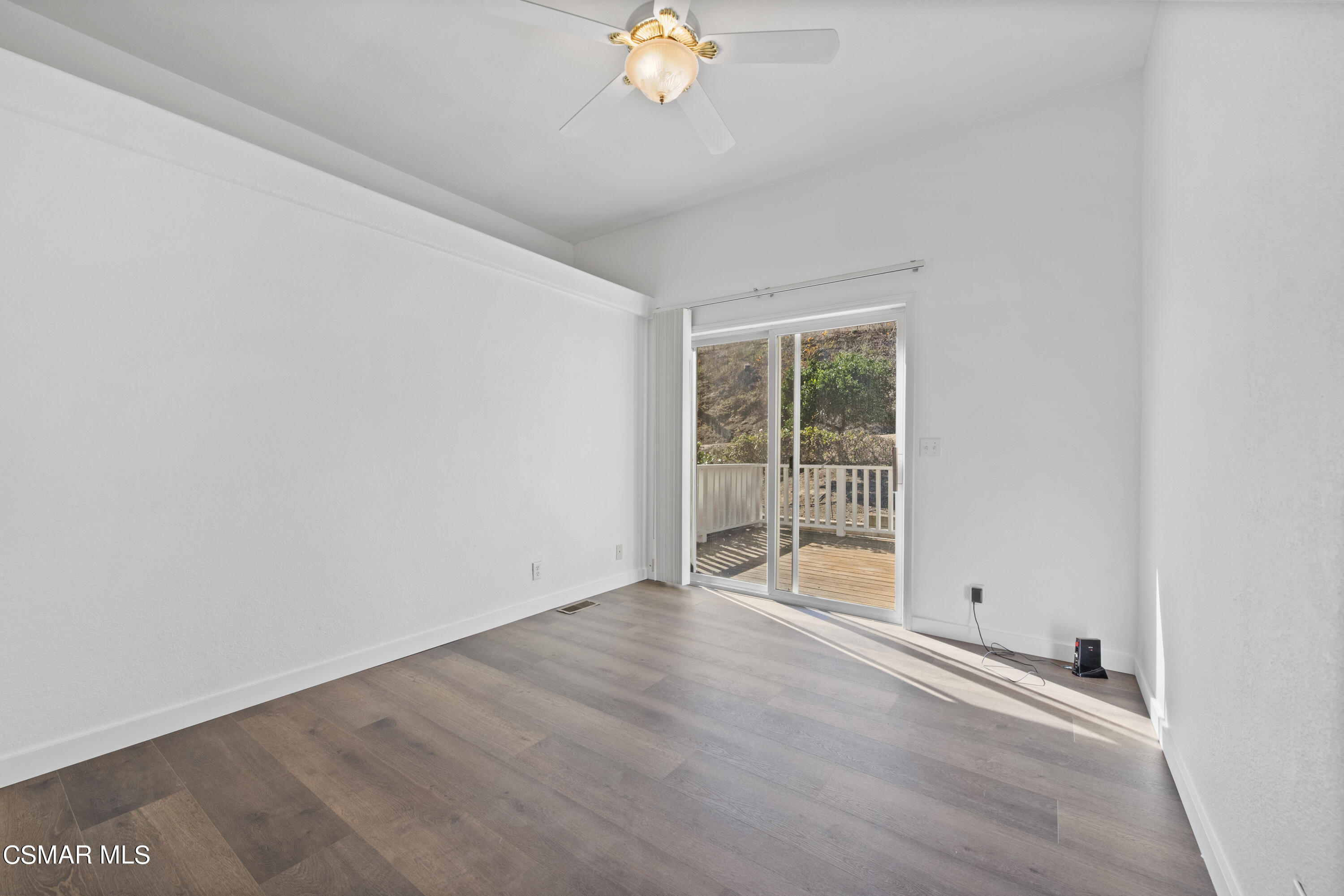 1057 E La Loma Avenue