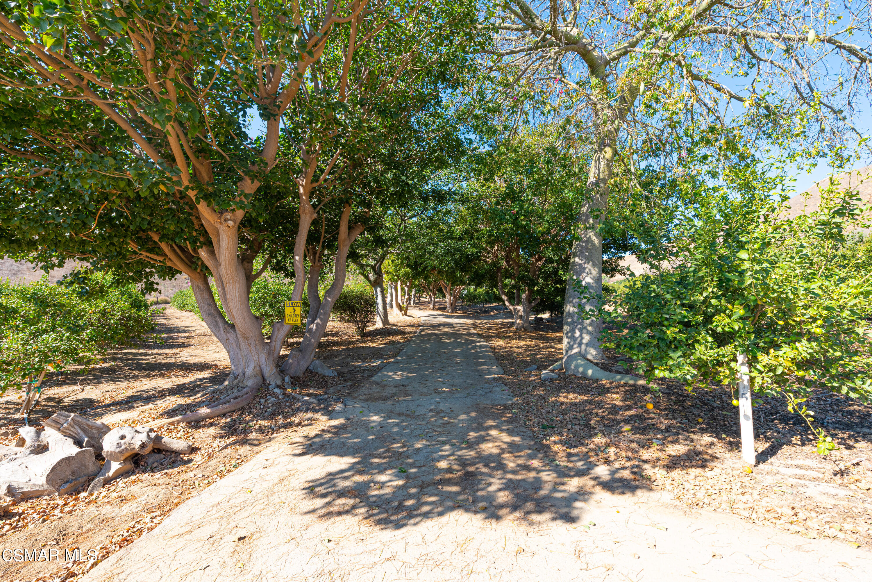 1057 E La Loma Avenue