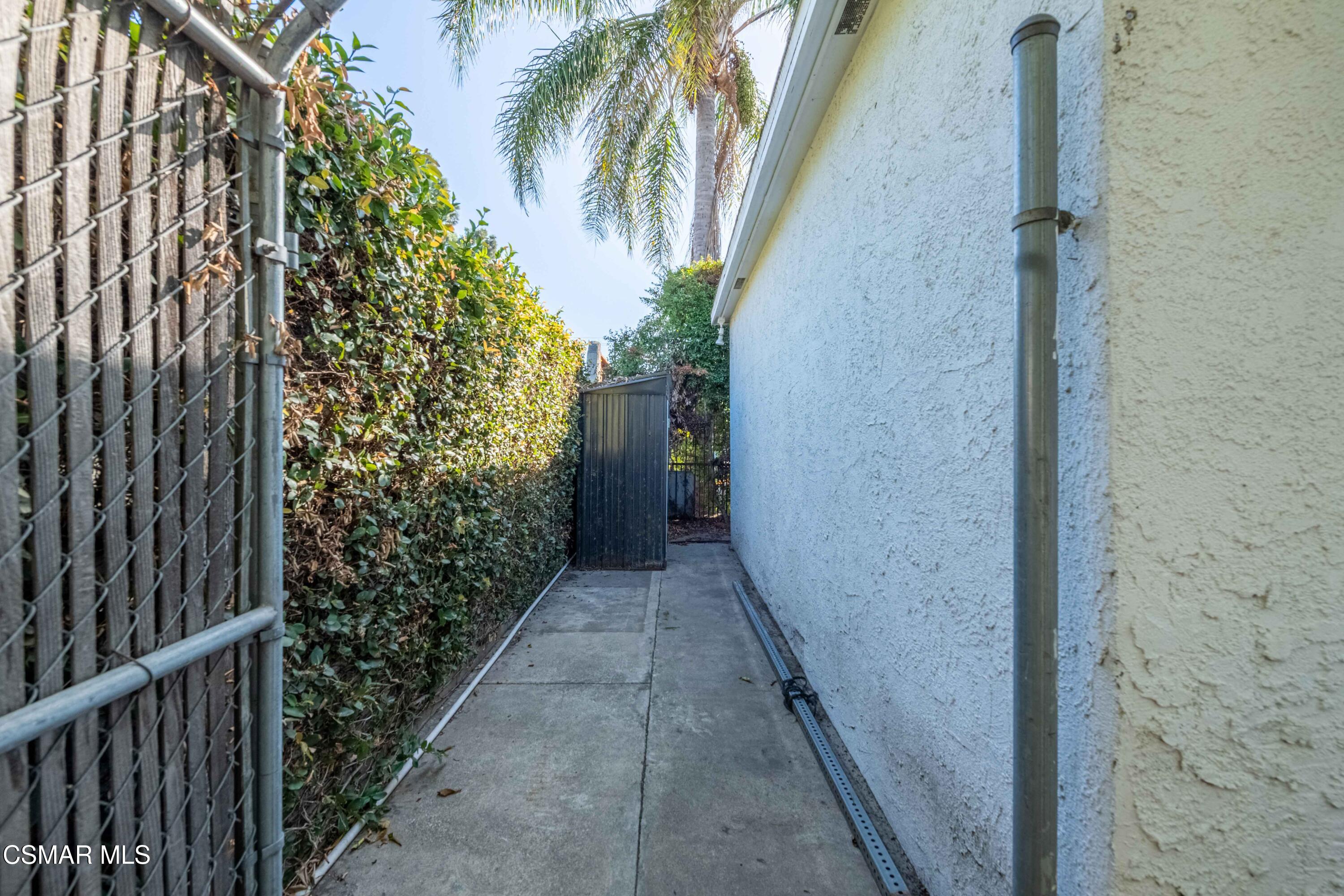 10129 Sarah Street