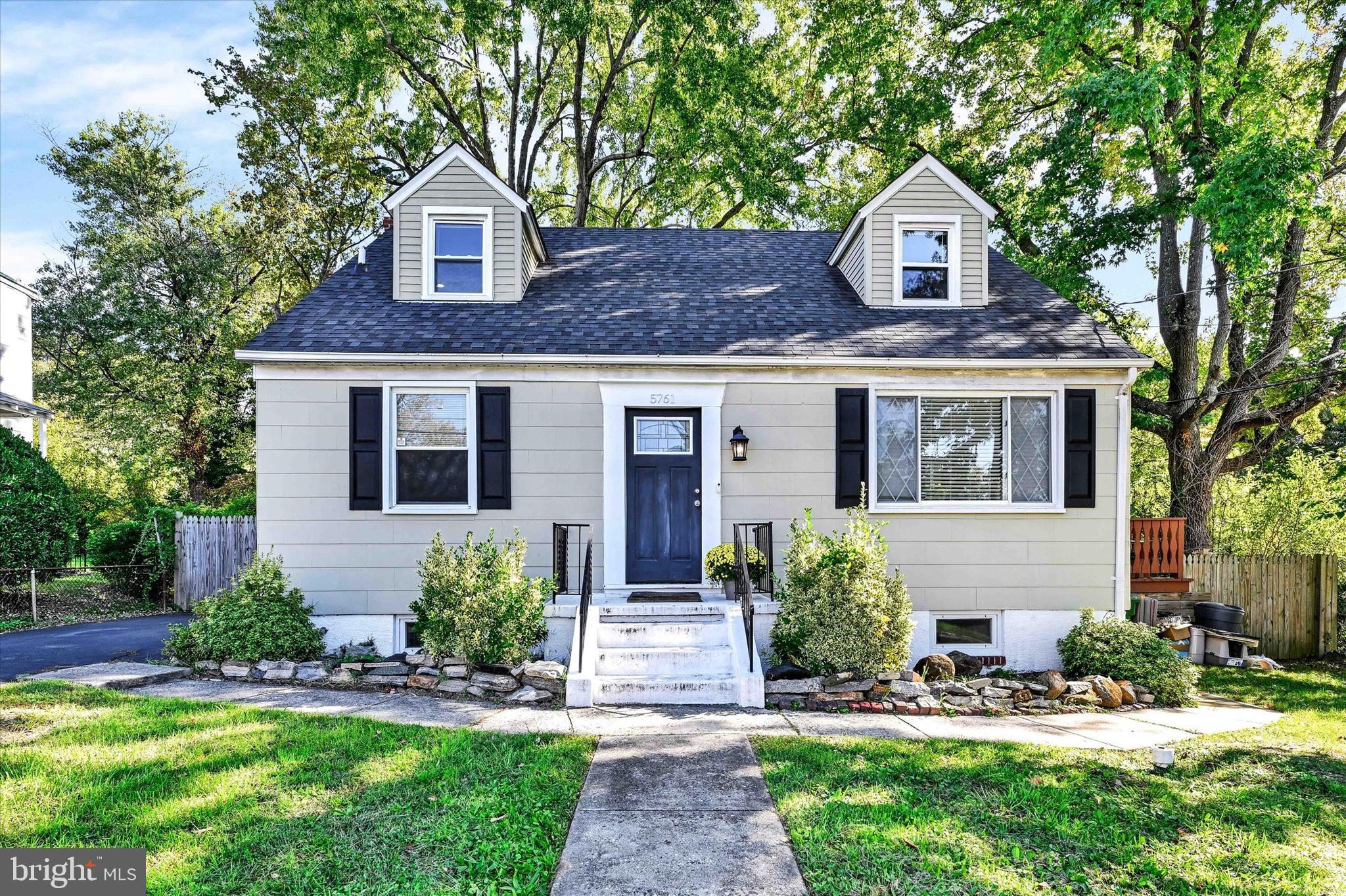 5761 White Ave