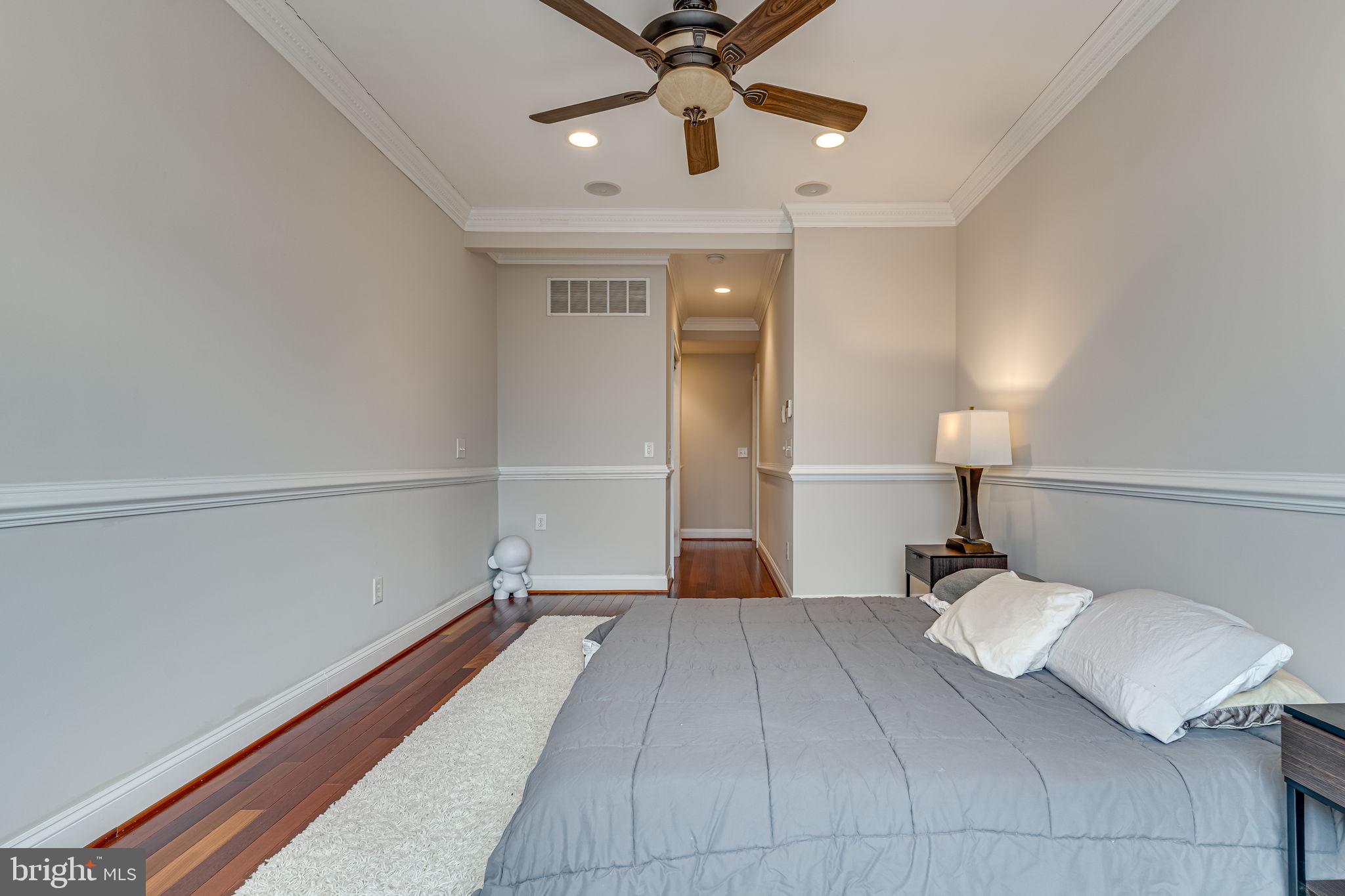 509 E Fort Ave