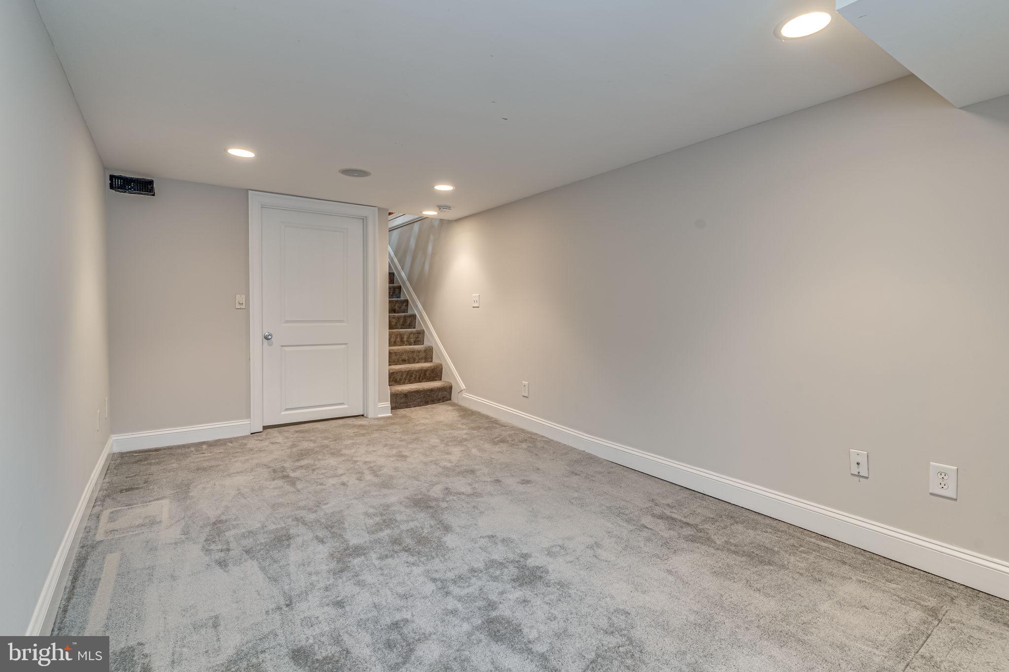 509 E Fort Ave