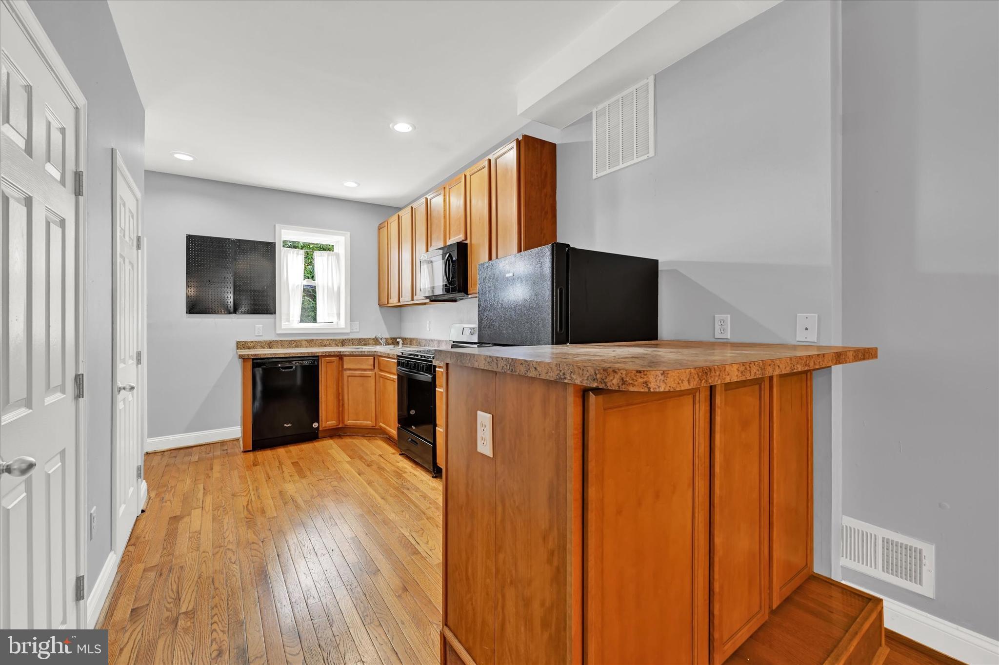 349 Whitridge Ave
