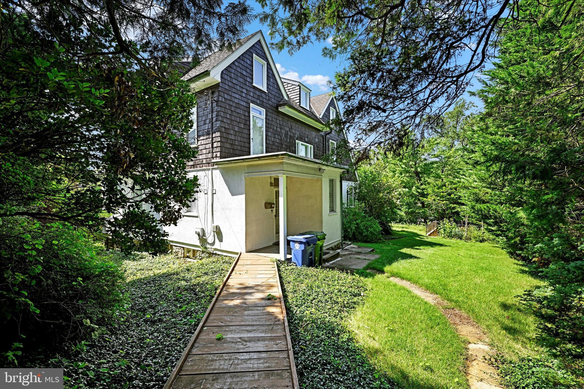 110 Elmwood Rd