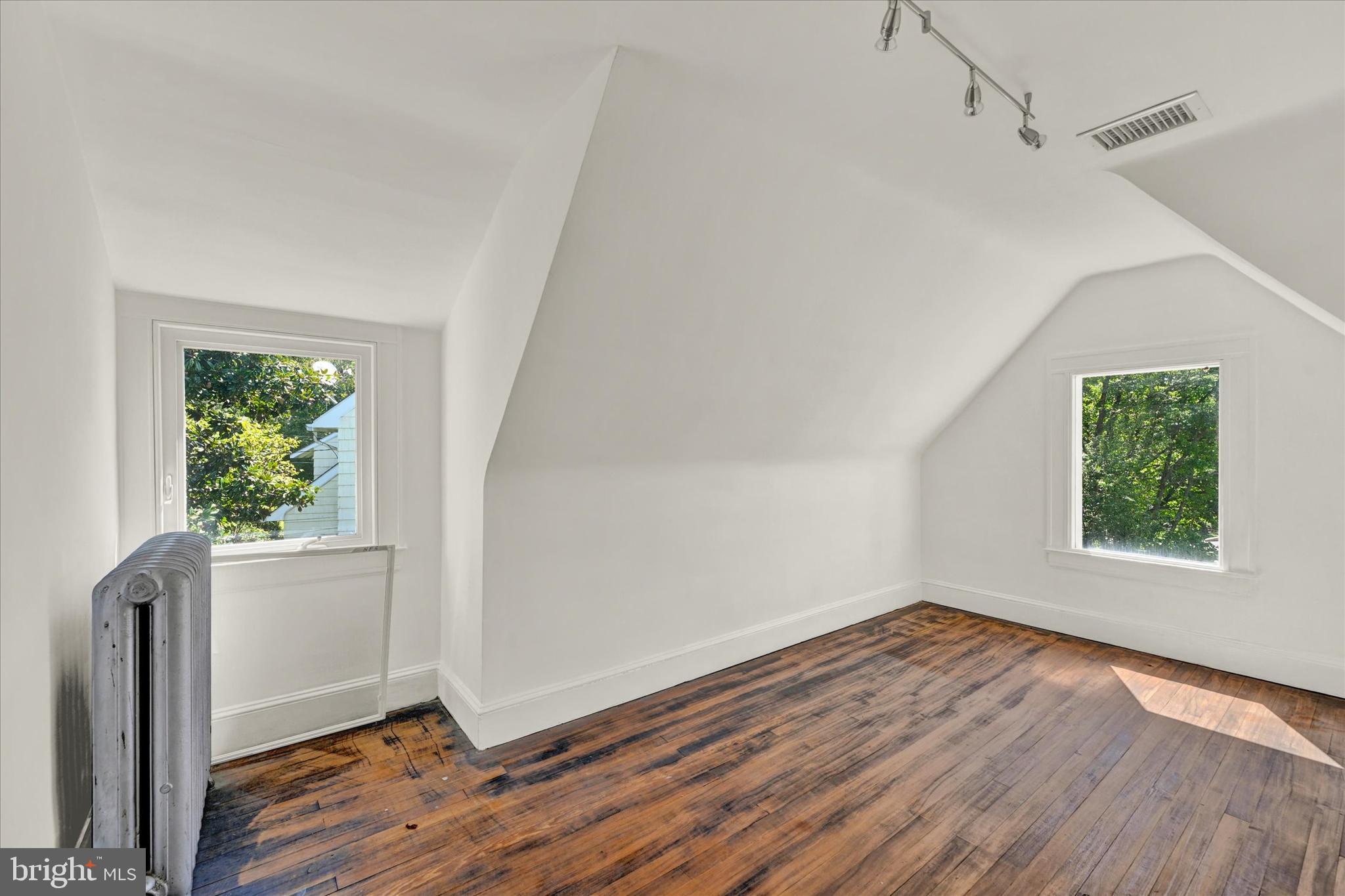 110 Elmwood Rd