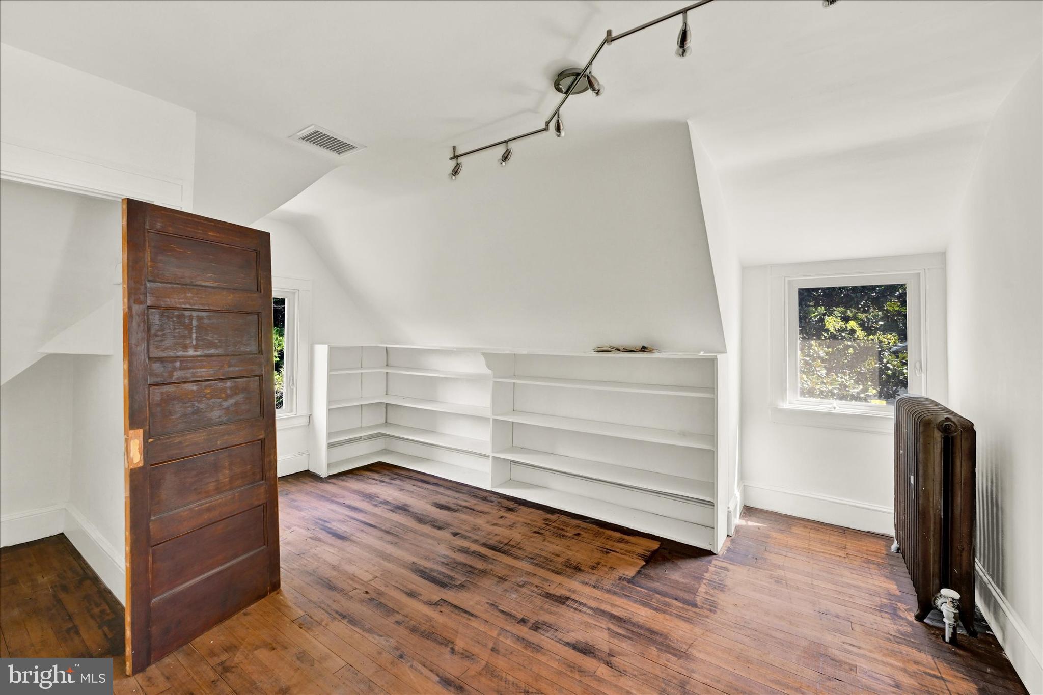 110 Elmwood Rd