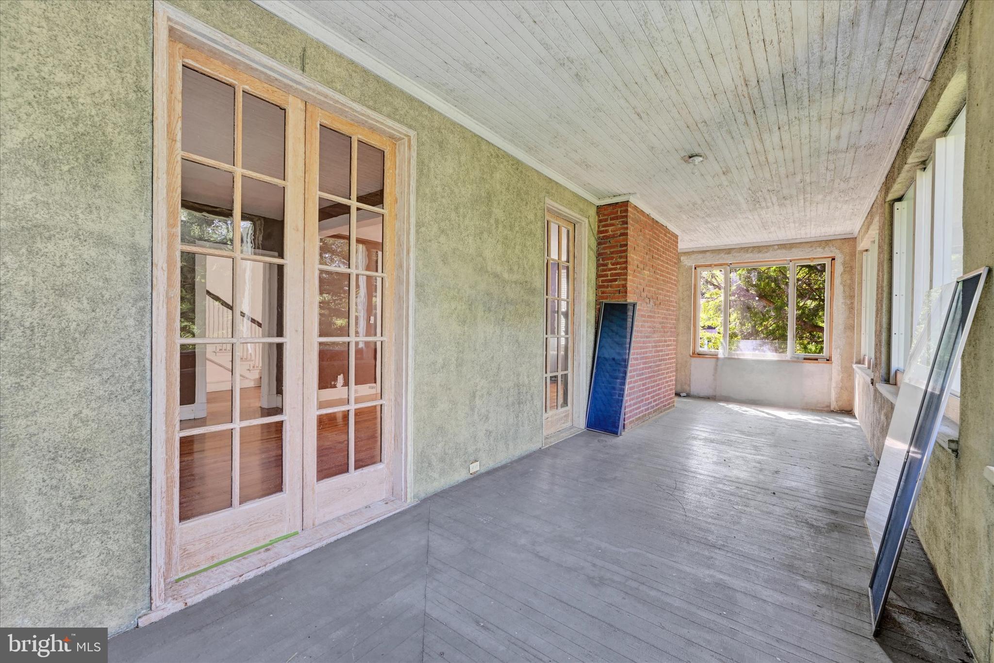 110 Elmwood Rd