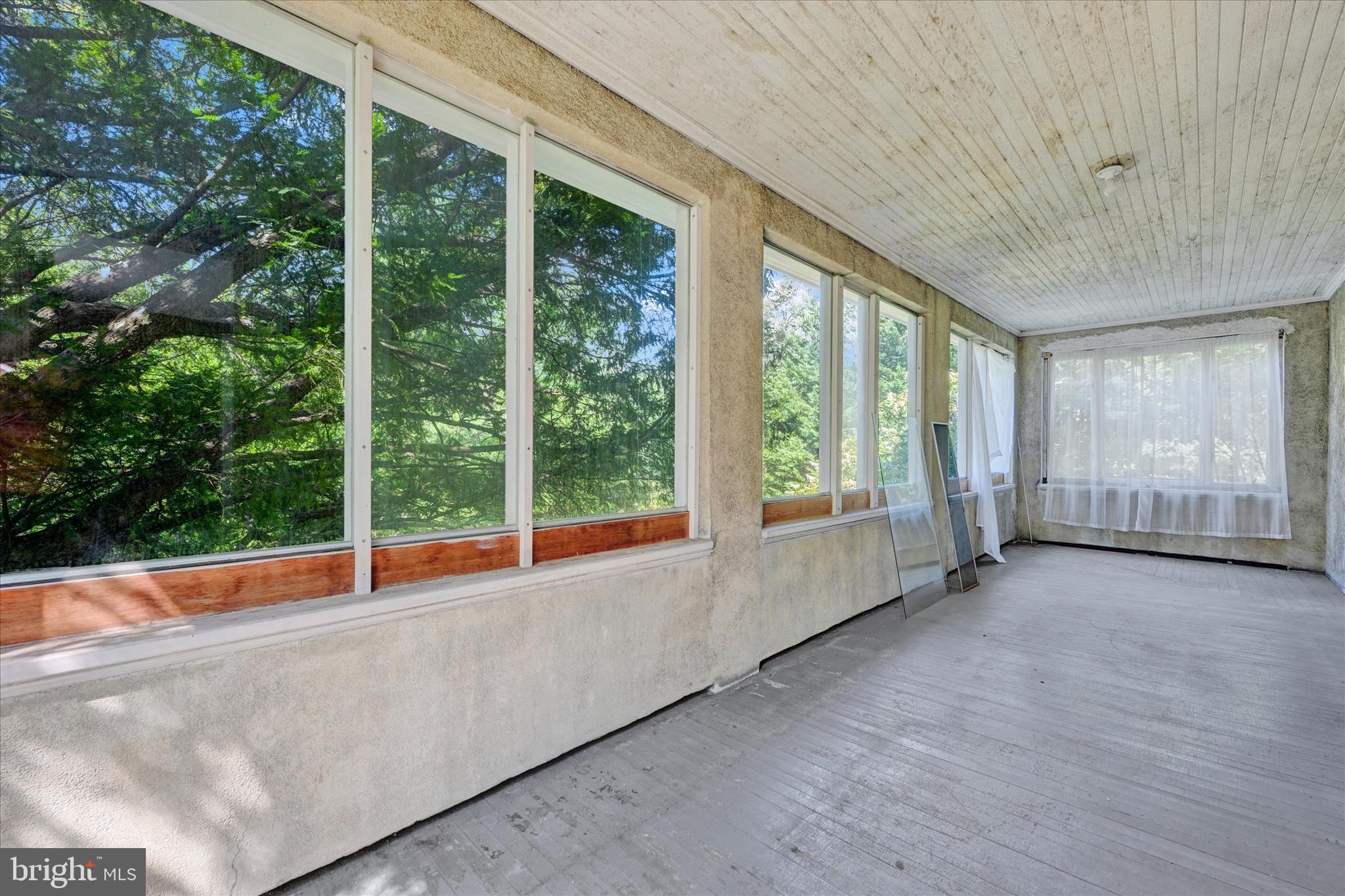 110 Elmwood Rd